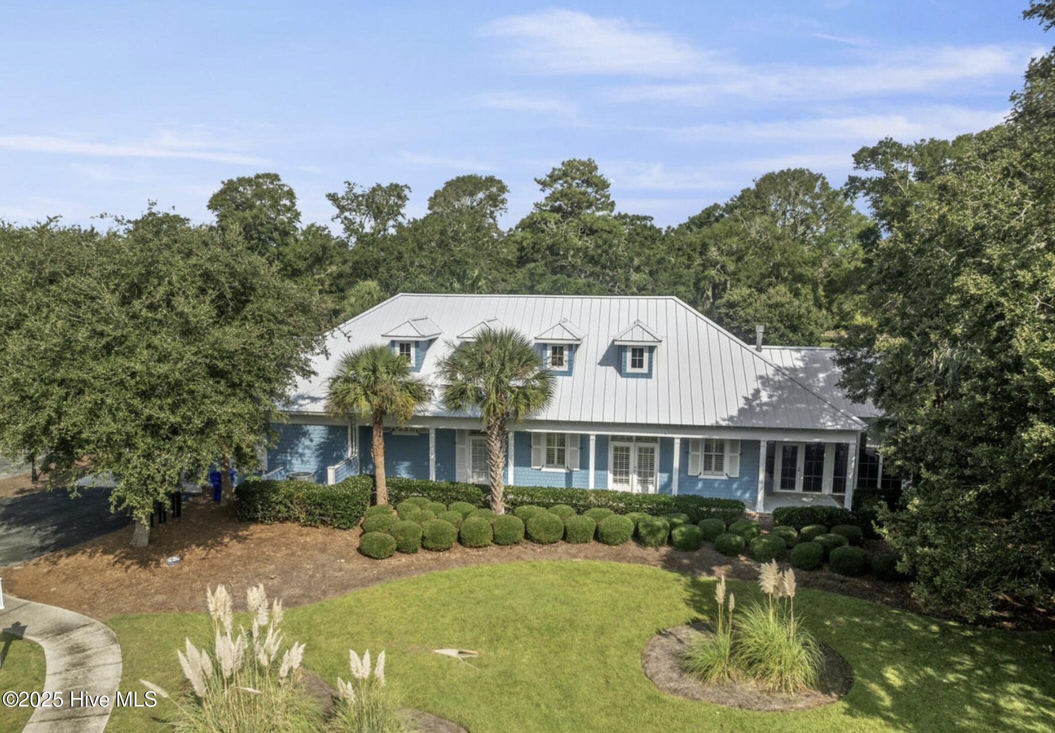 100485467 | Photo 45