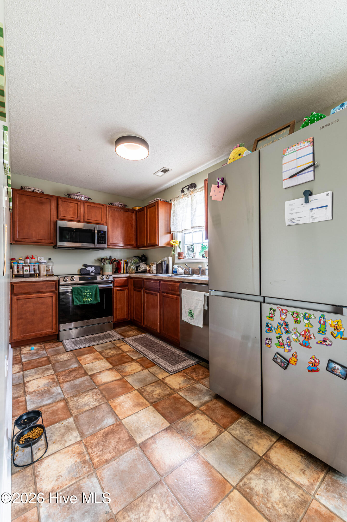 100558731 | Photo 15