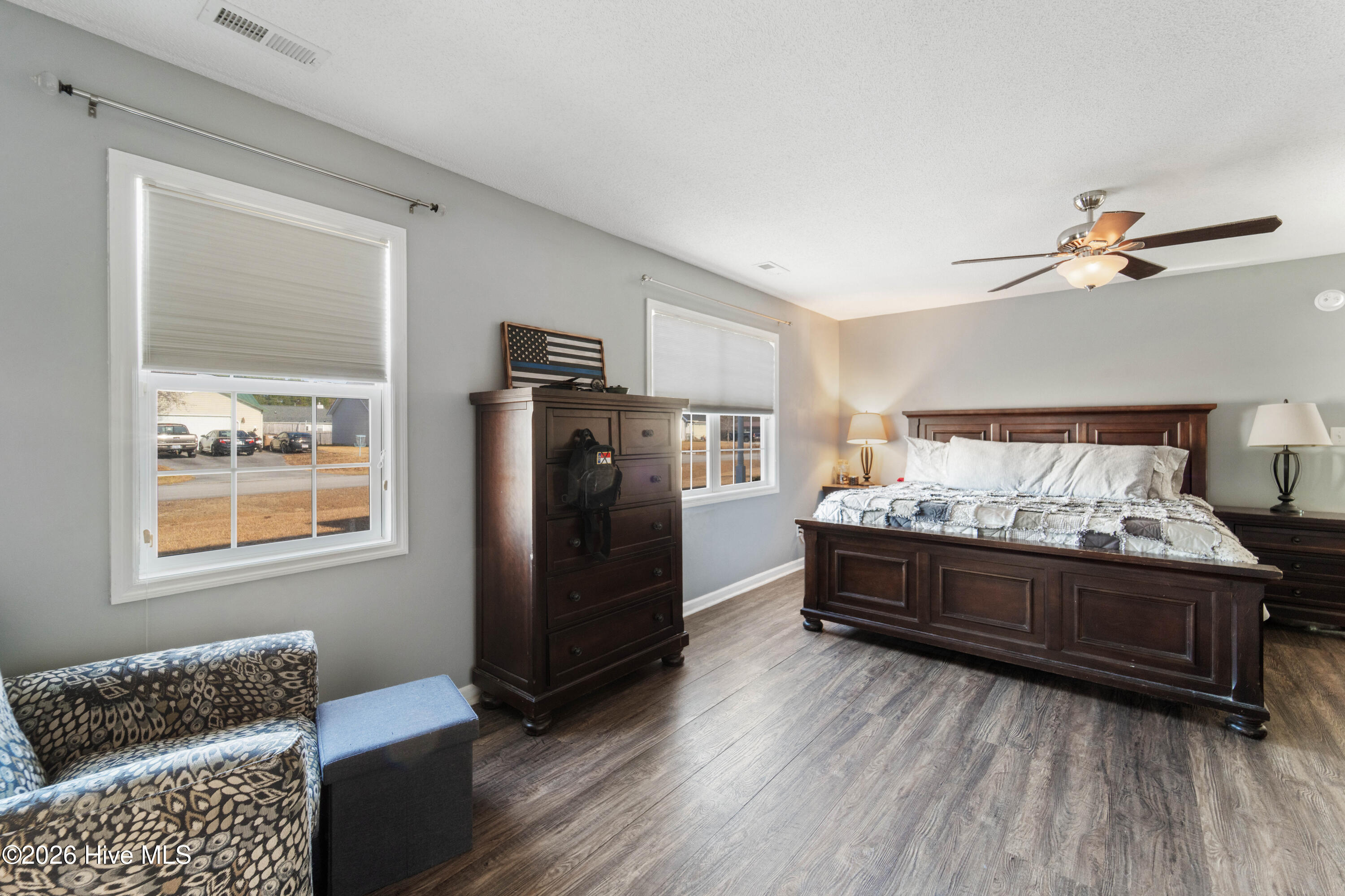 100548548 | Photo 25