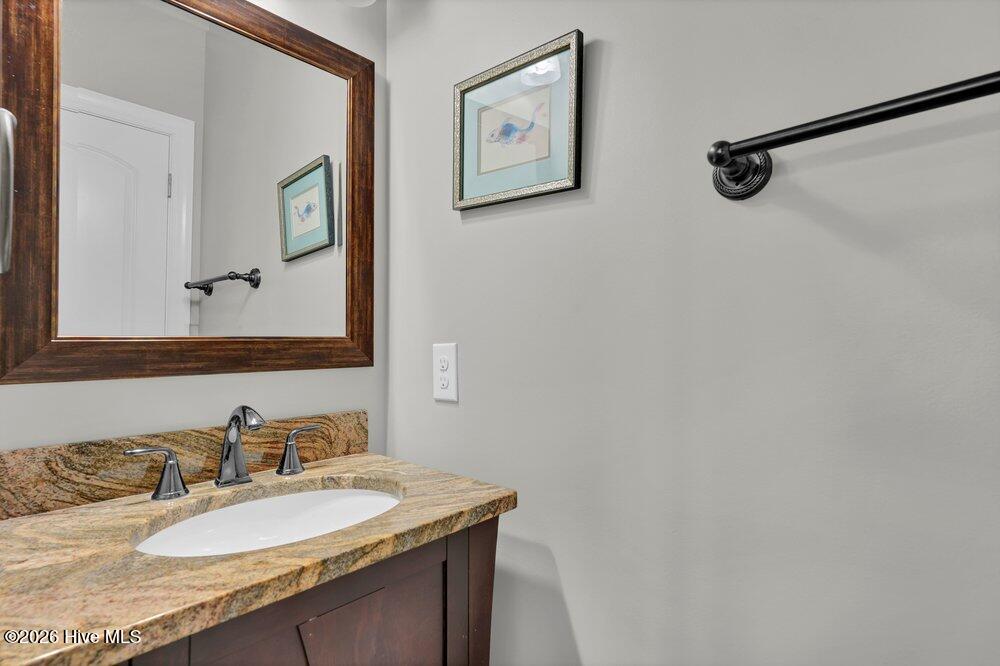 100567511 | Photo 21