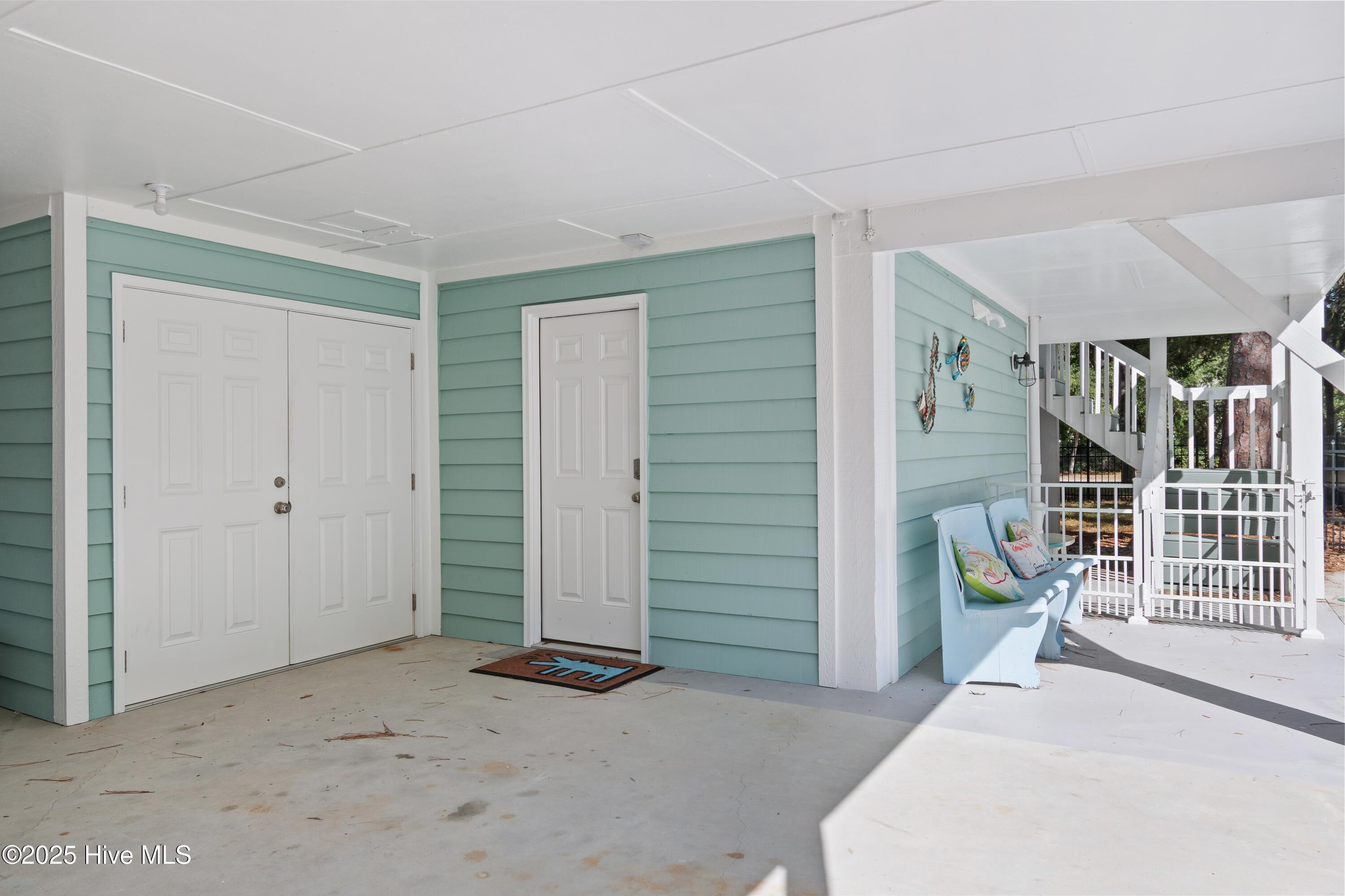 100535762 | Photo 12