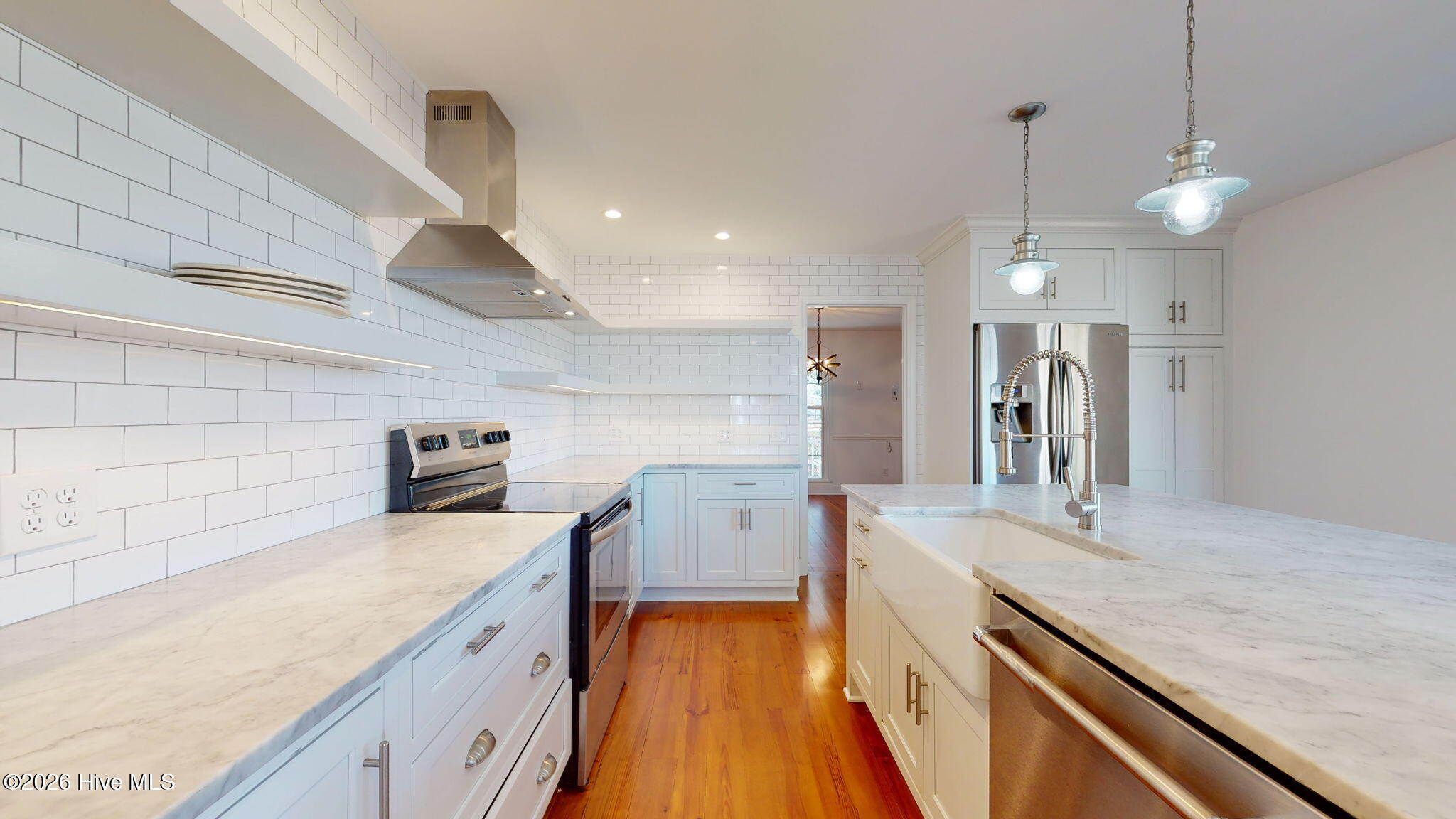 100554619 | Photo 31