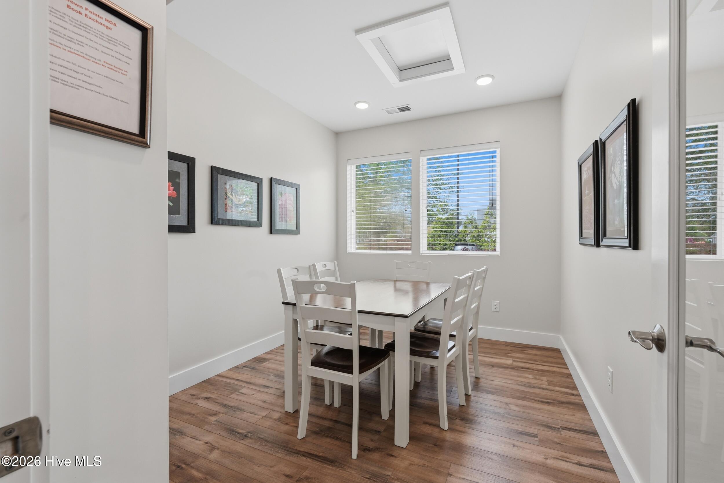 100565388 | Photo 80