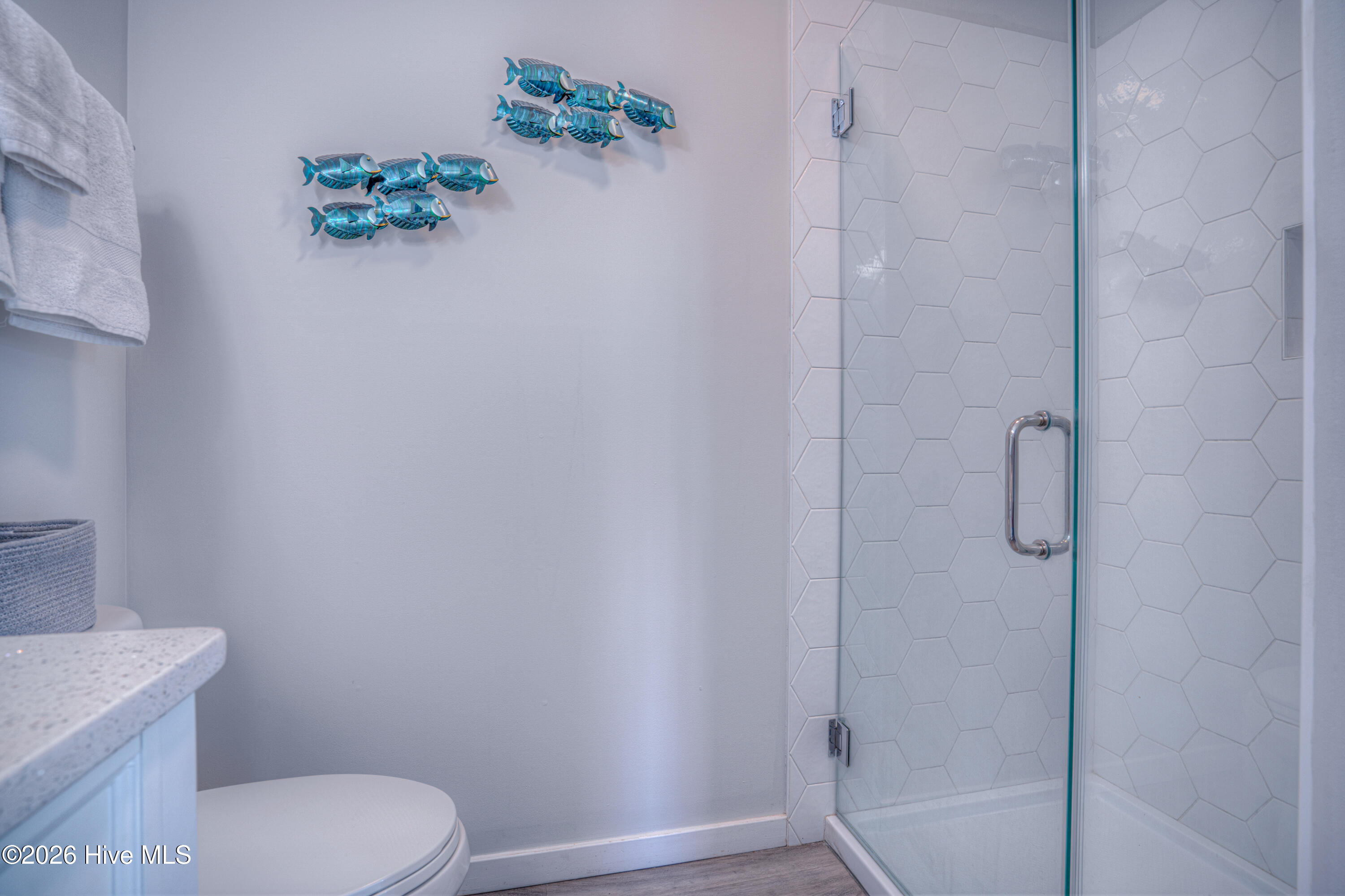 100569928 | Photo 11