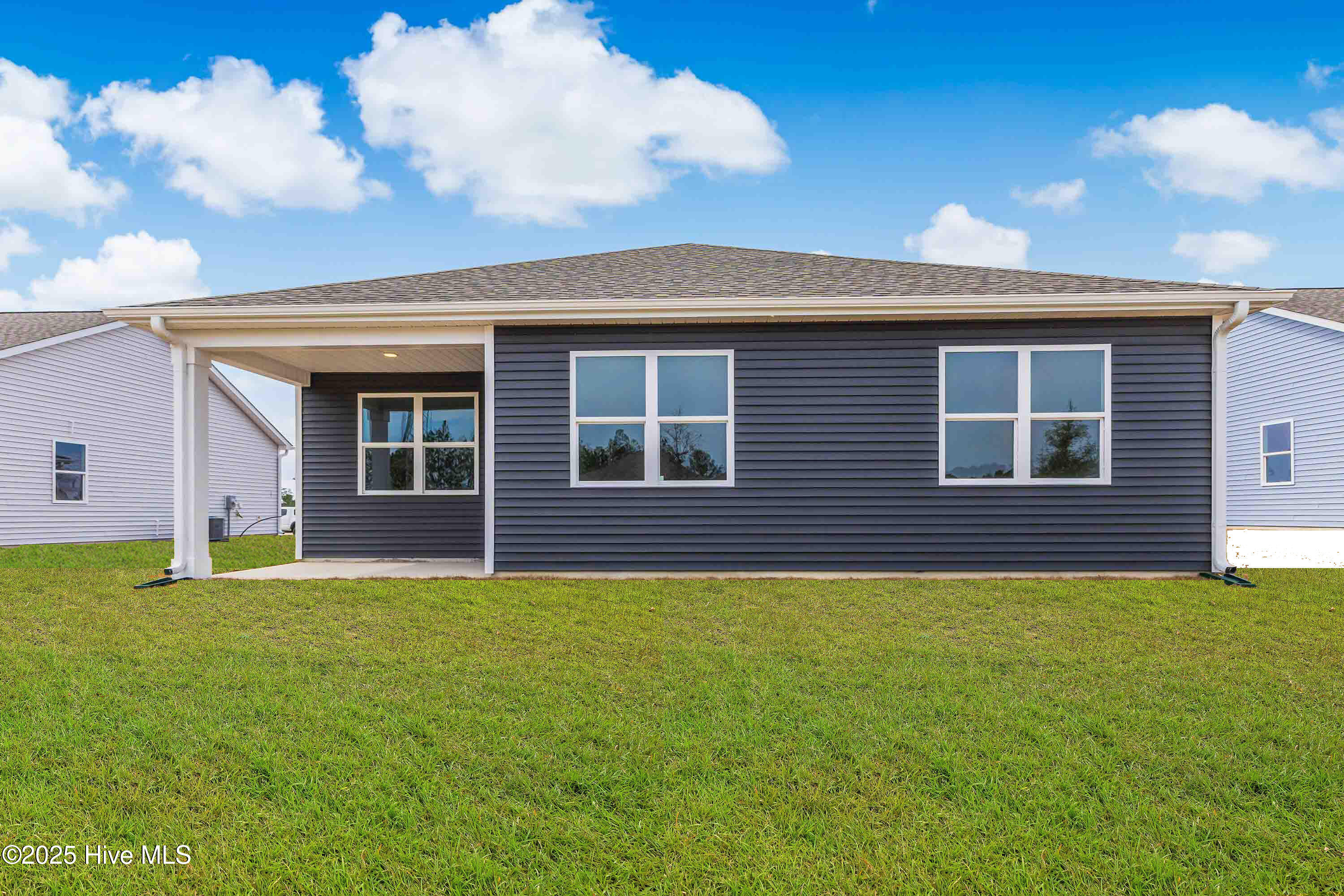 100553721 | Photo 59