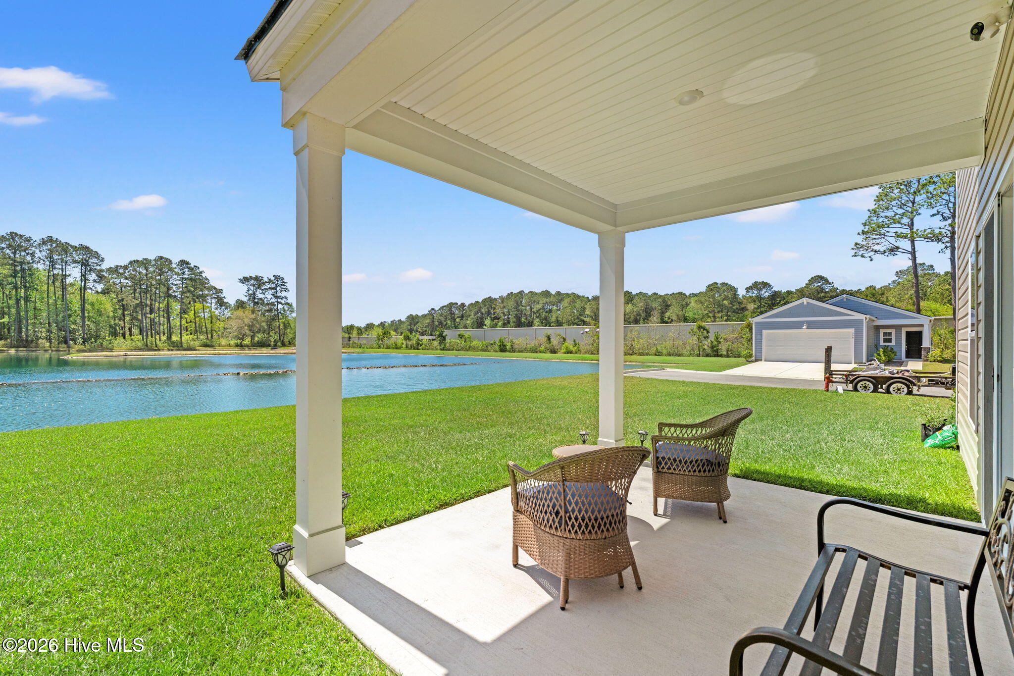 100566153 | Photo 37