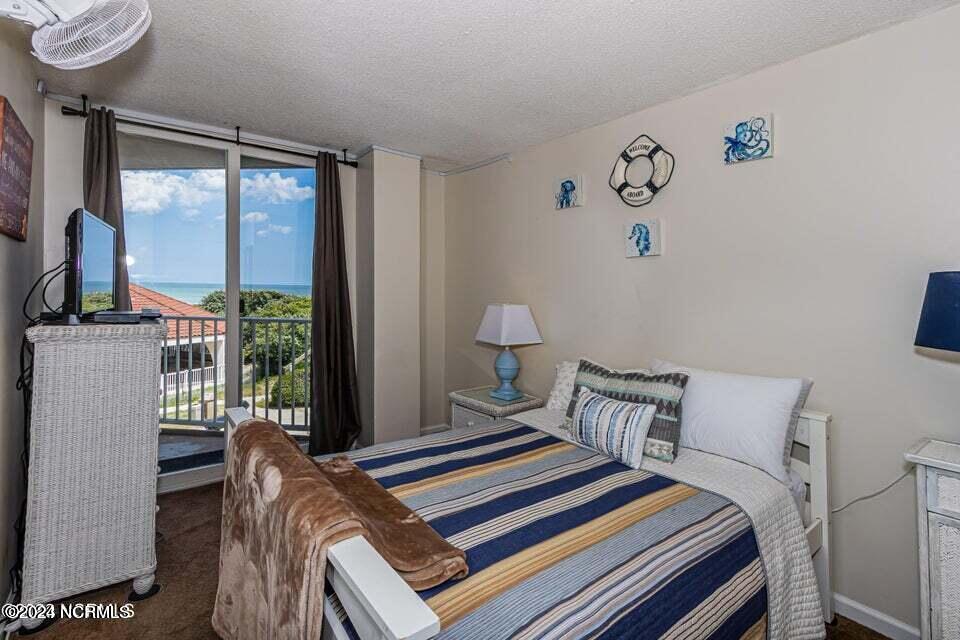 100426007 | Photo 35