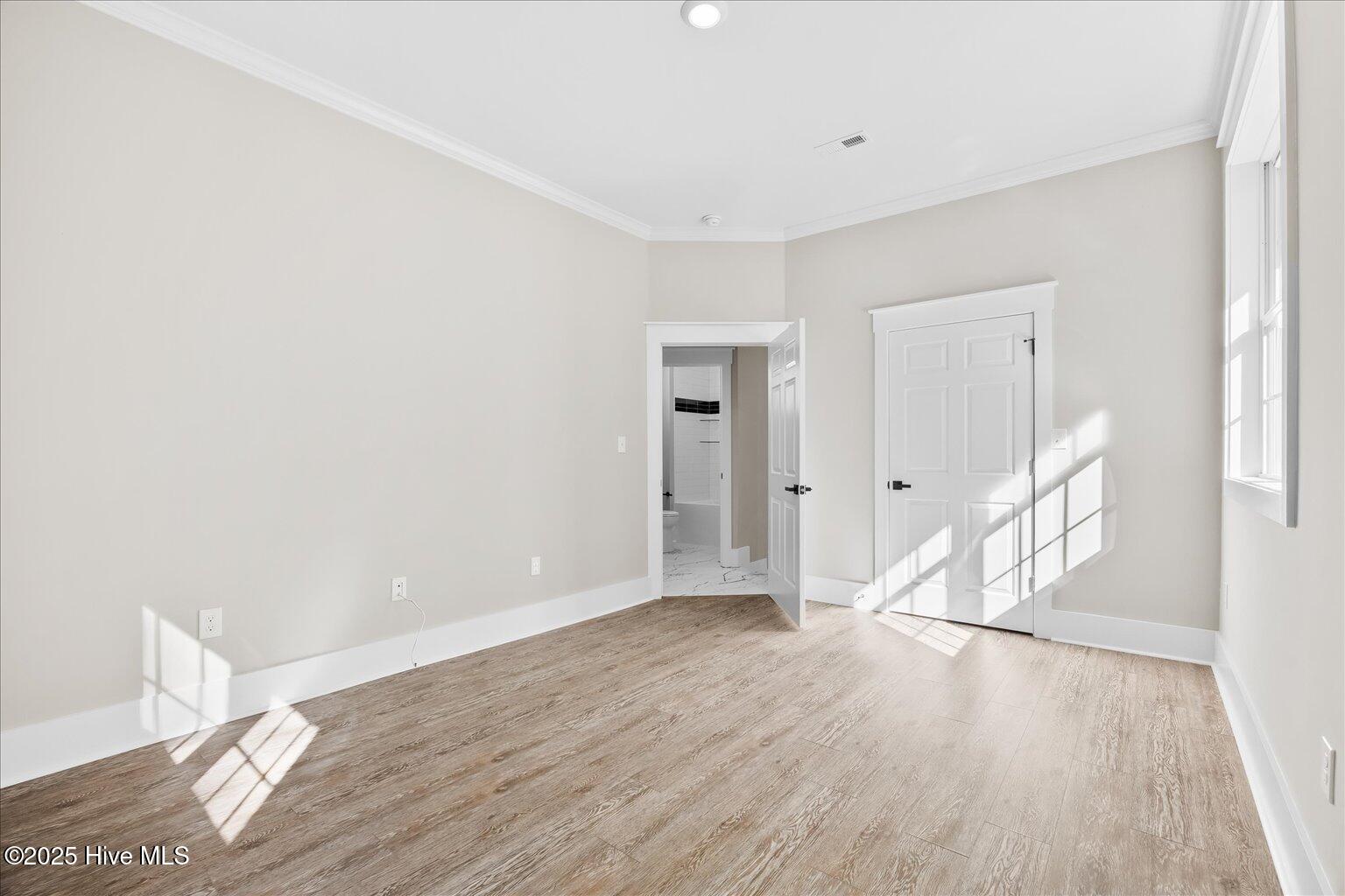 100538662 | Photo 22