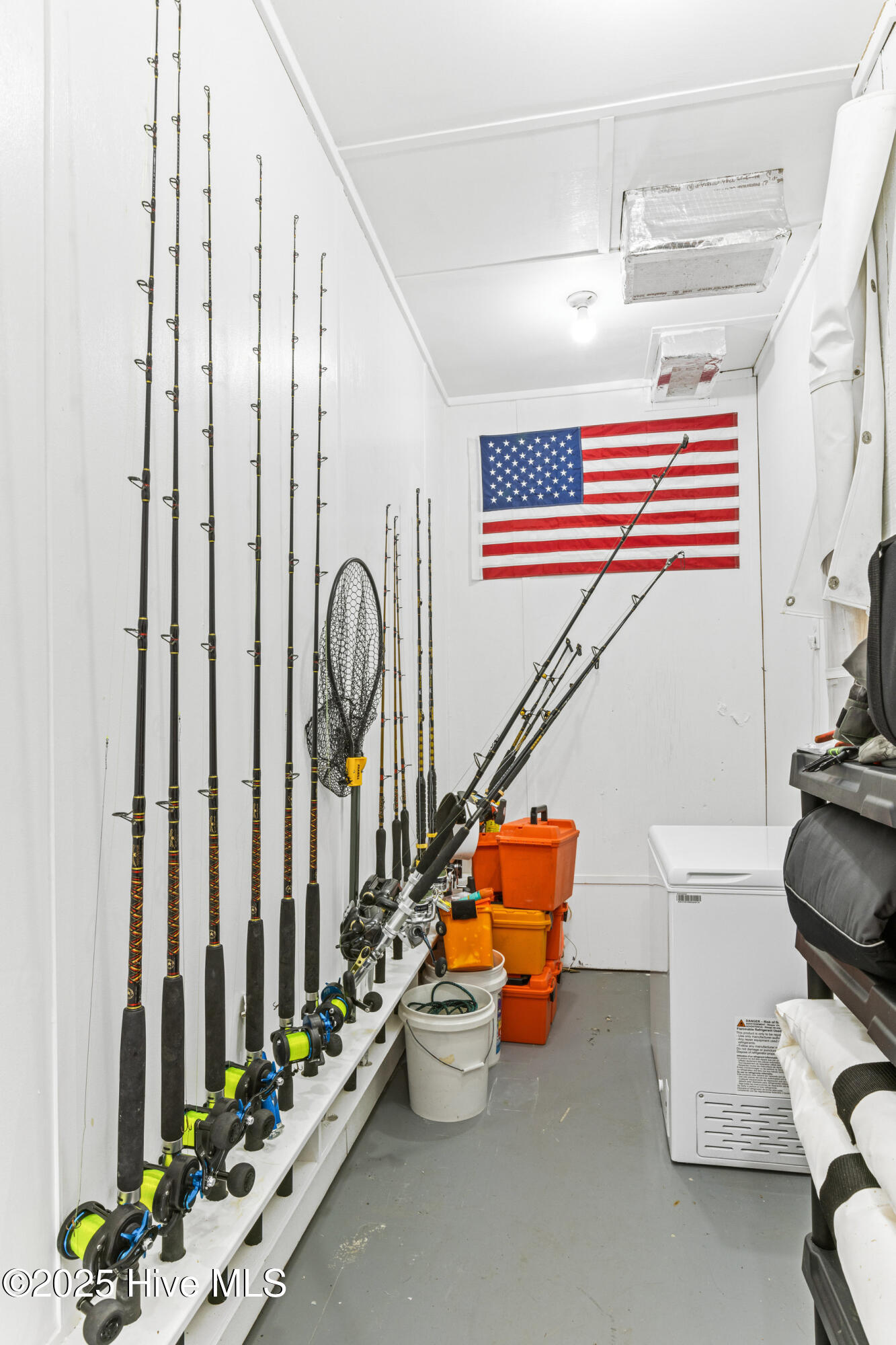 100542757 | Photo 36