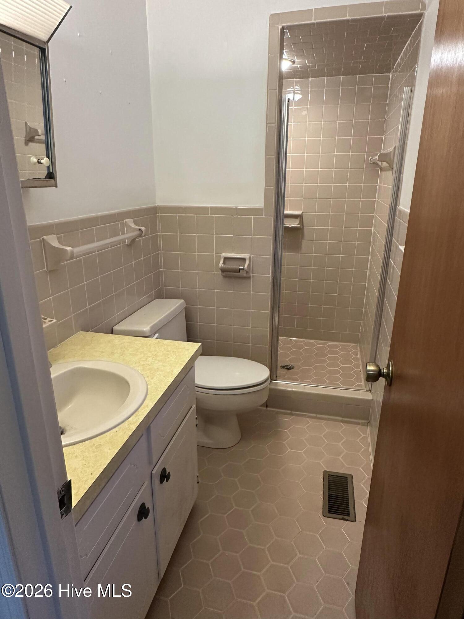 100551205 | Photo 14