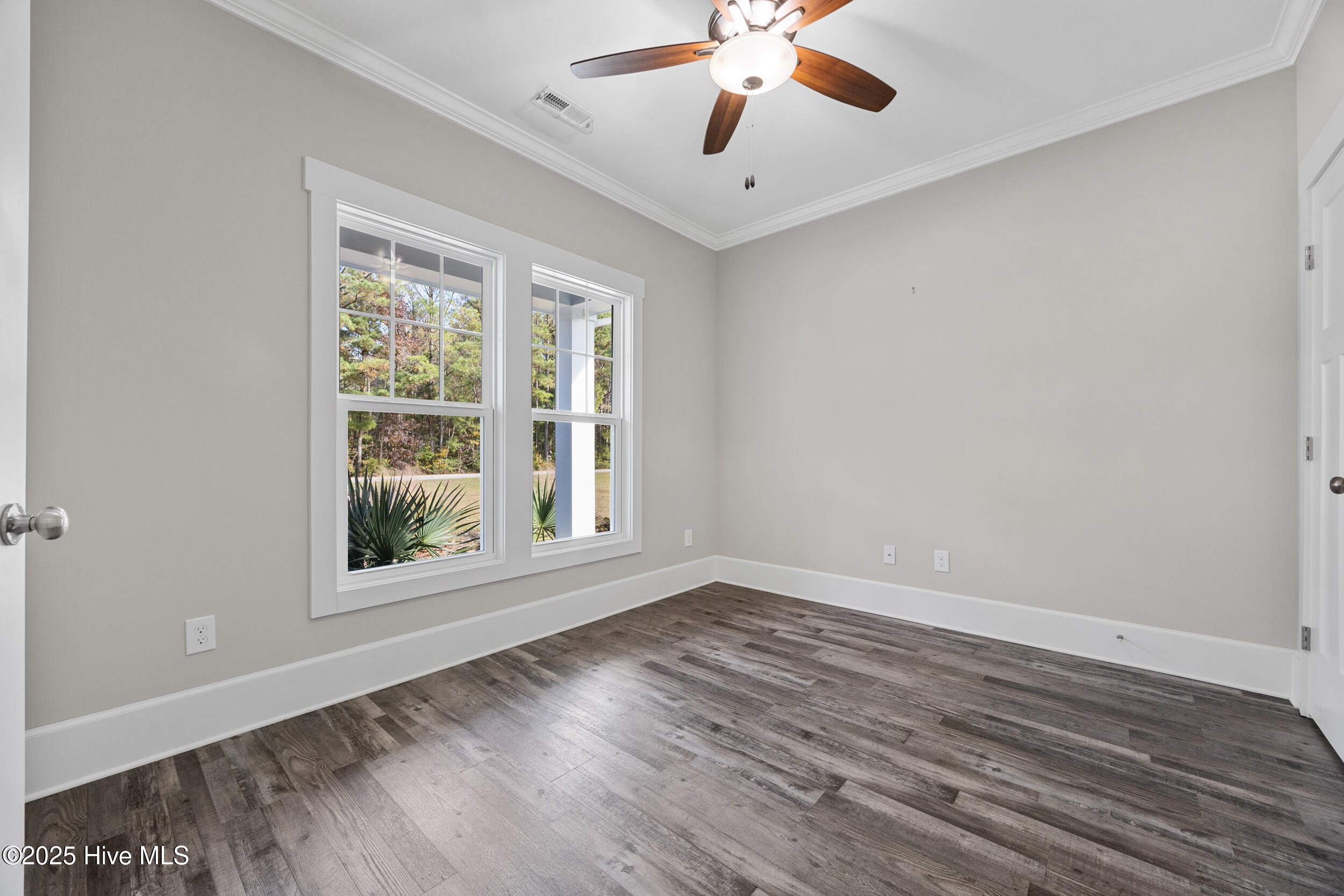 100544586 | Photo 11