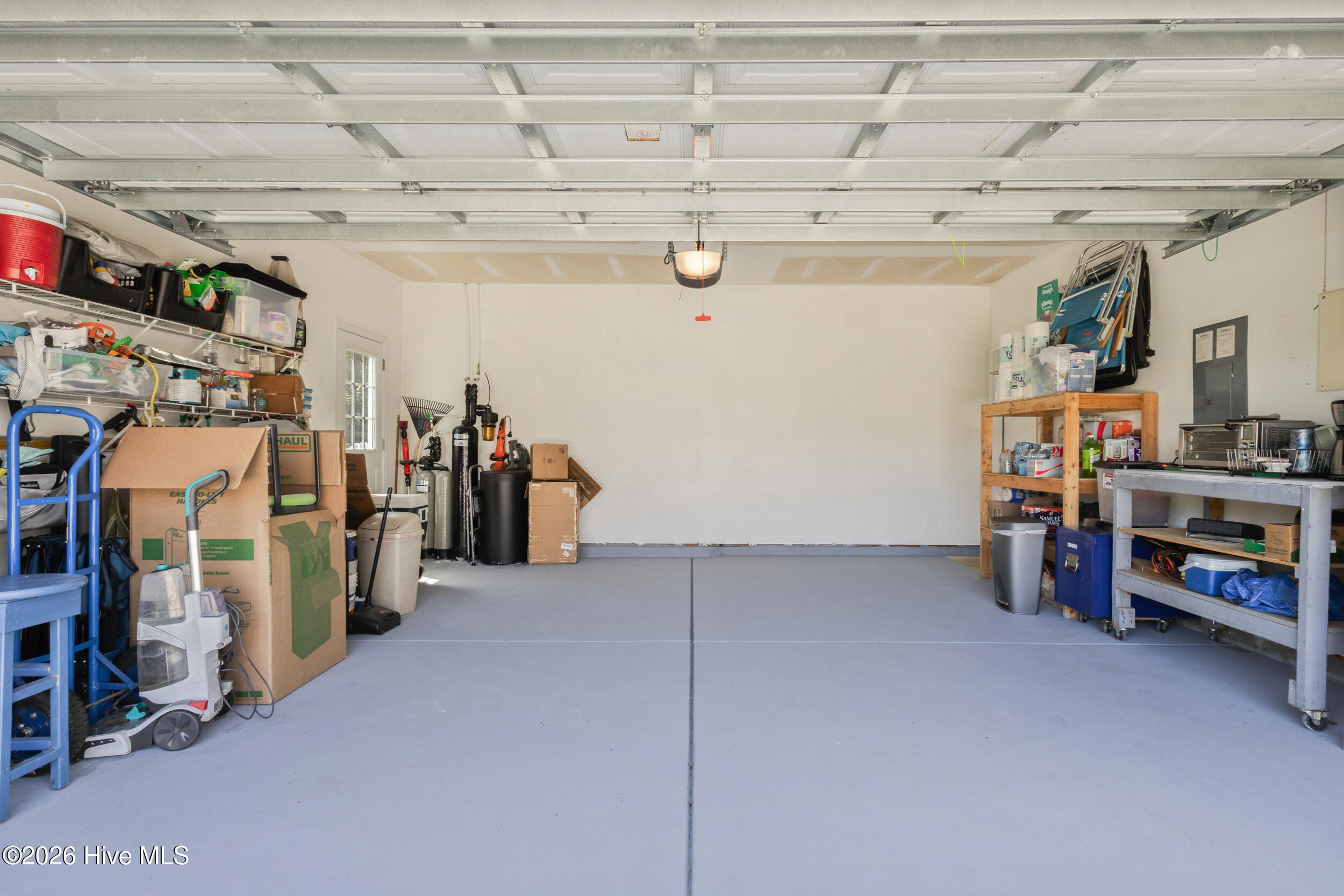 100565406 | Photo 41