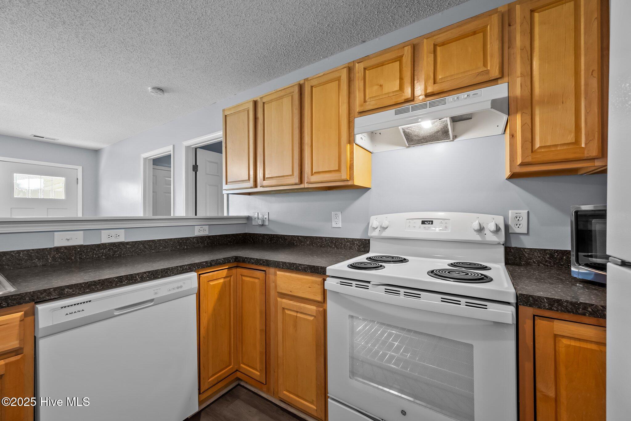112 Fodder Drive, Hubert, NC 28539 – photo 15: 16-web-or-mls-_RAD0643