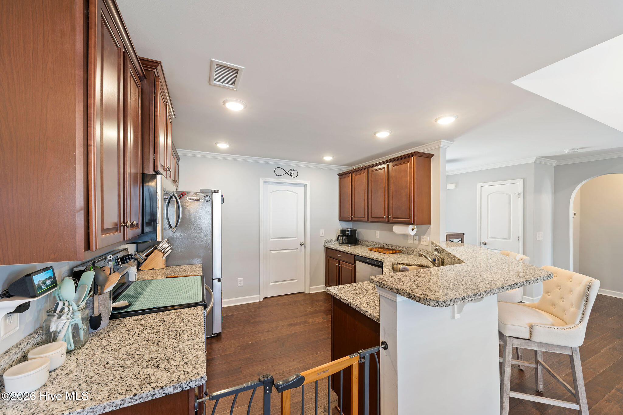 100563153 | Photo 23