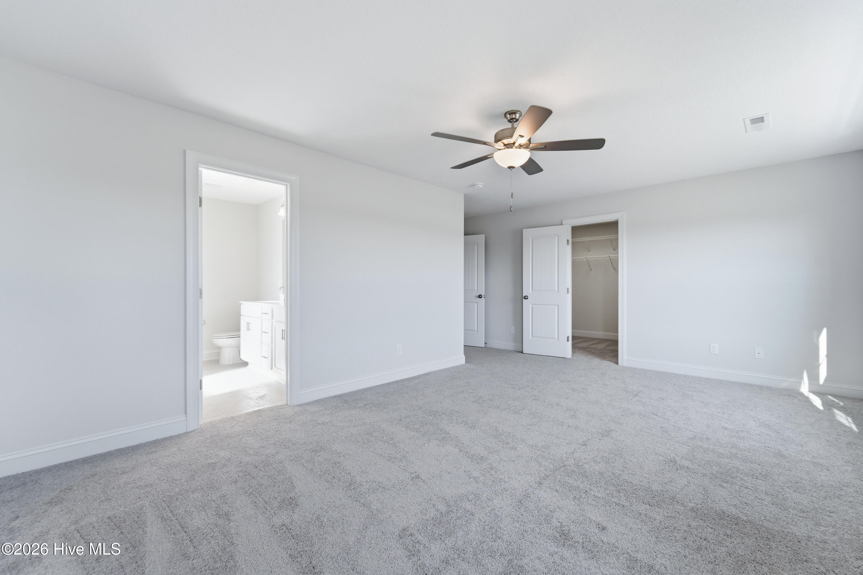 100519868 | Photo 16