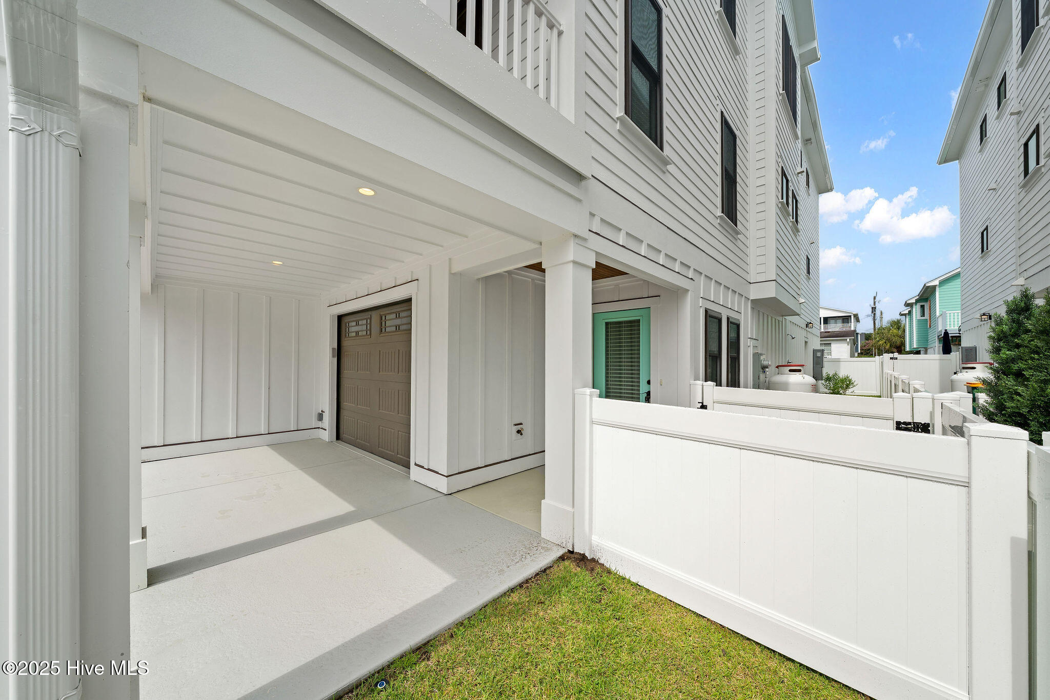 100538884 | Photo 24