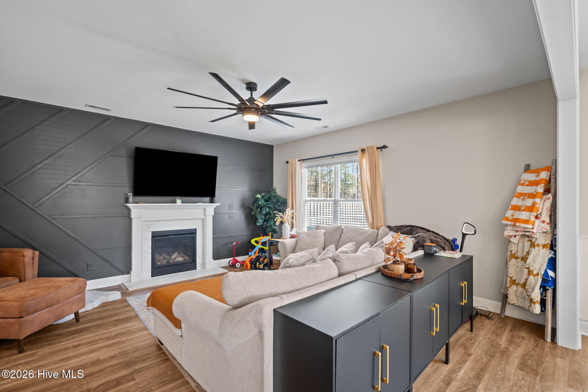 100552684 | Photo 10