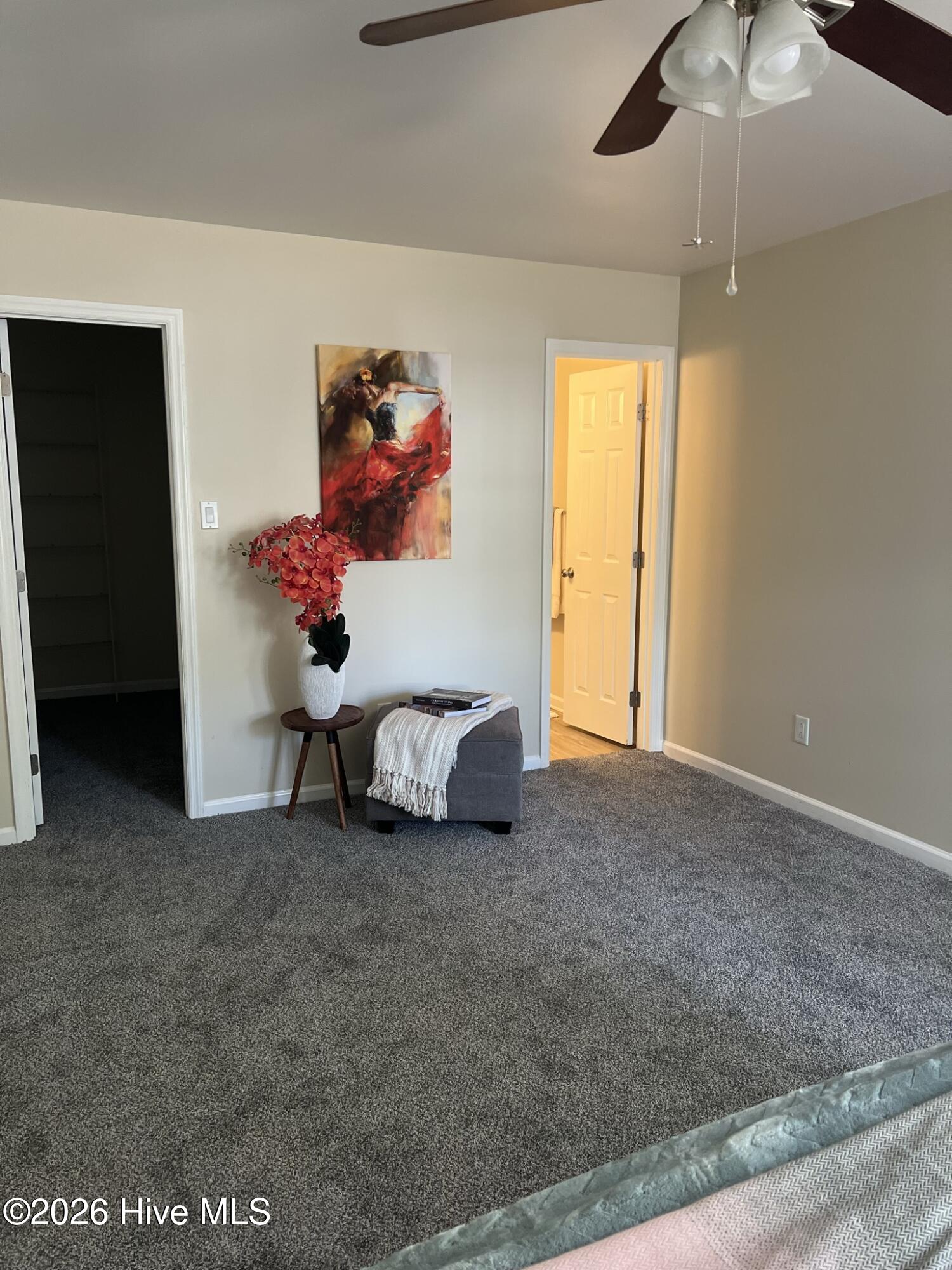 100550569 | Photo 53