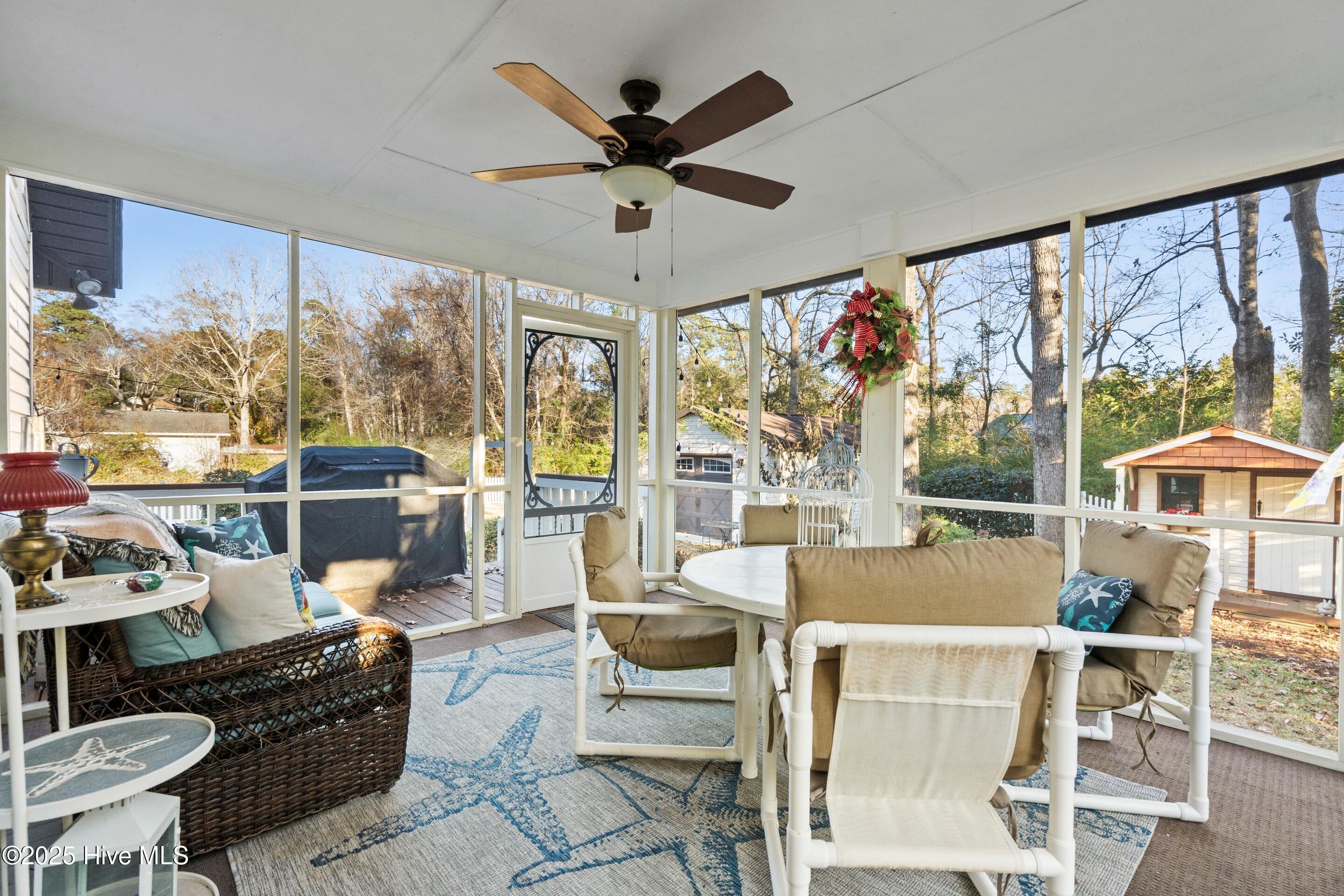 100548046 | Photo 41