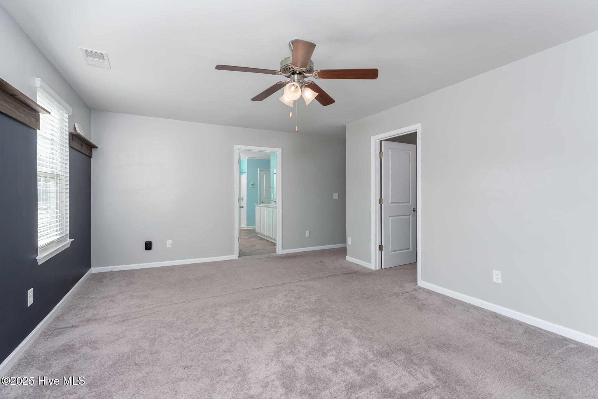 100523814 | Photo 22