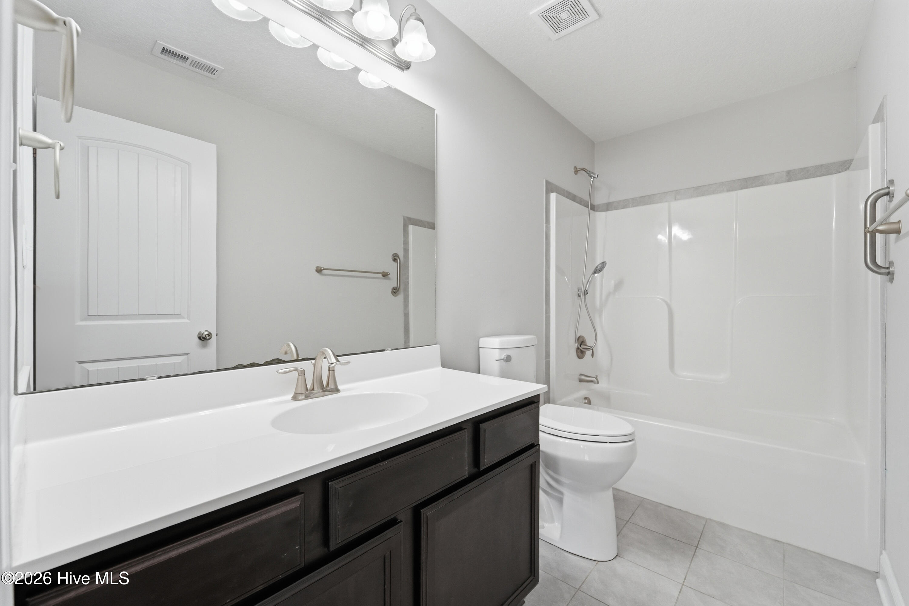 100570478 | Photo 37