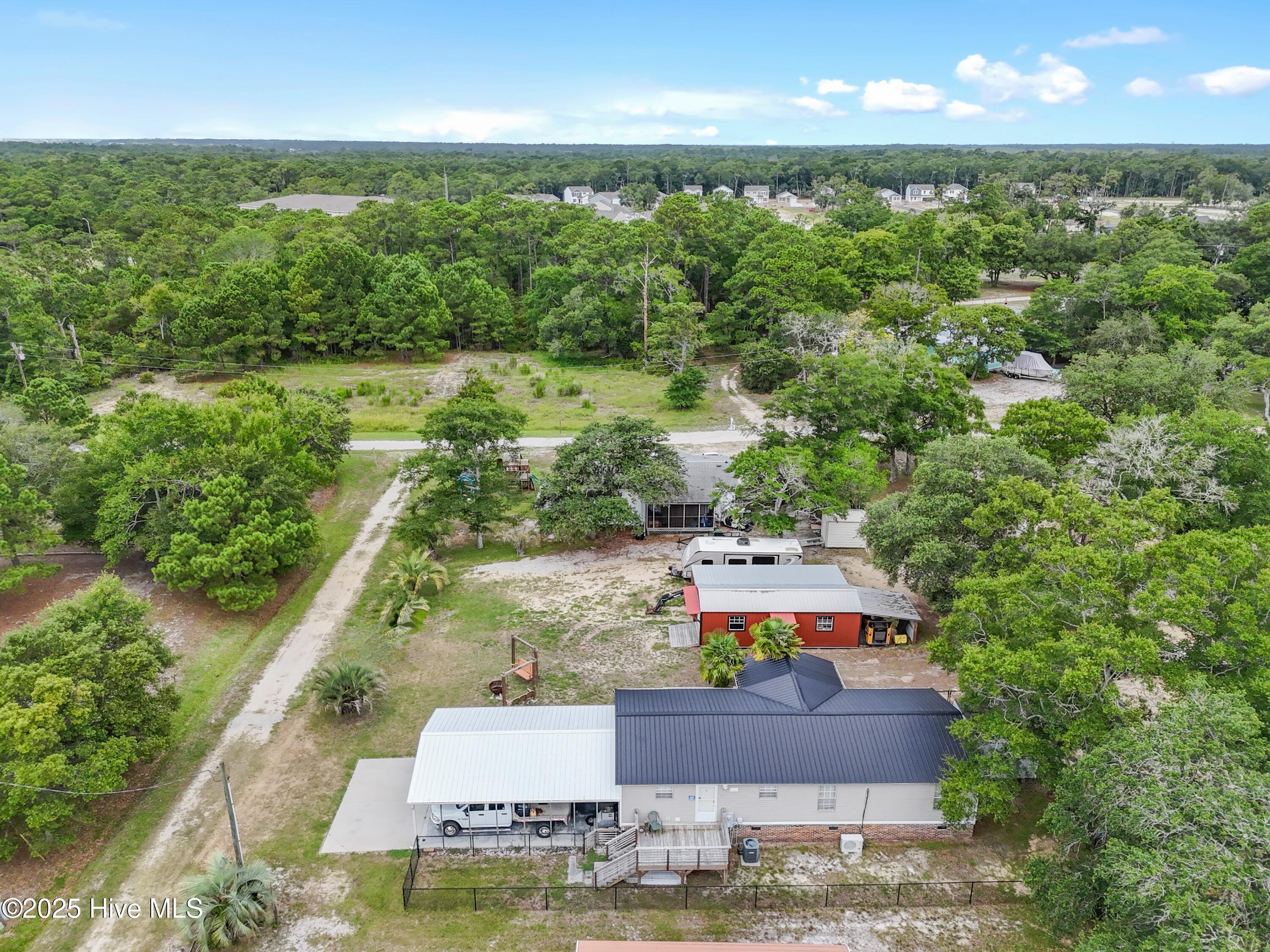 100539647 | Photo 36