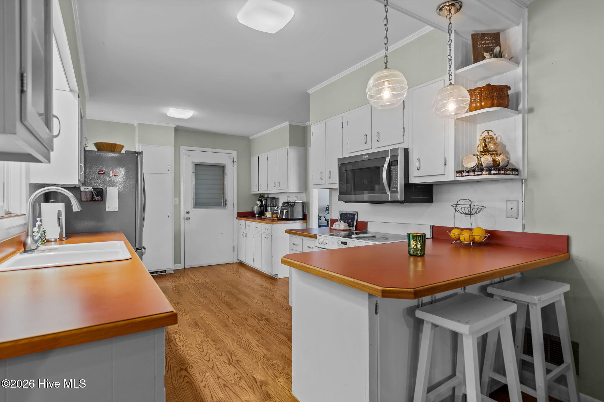 100525803 | Photo 17