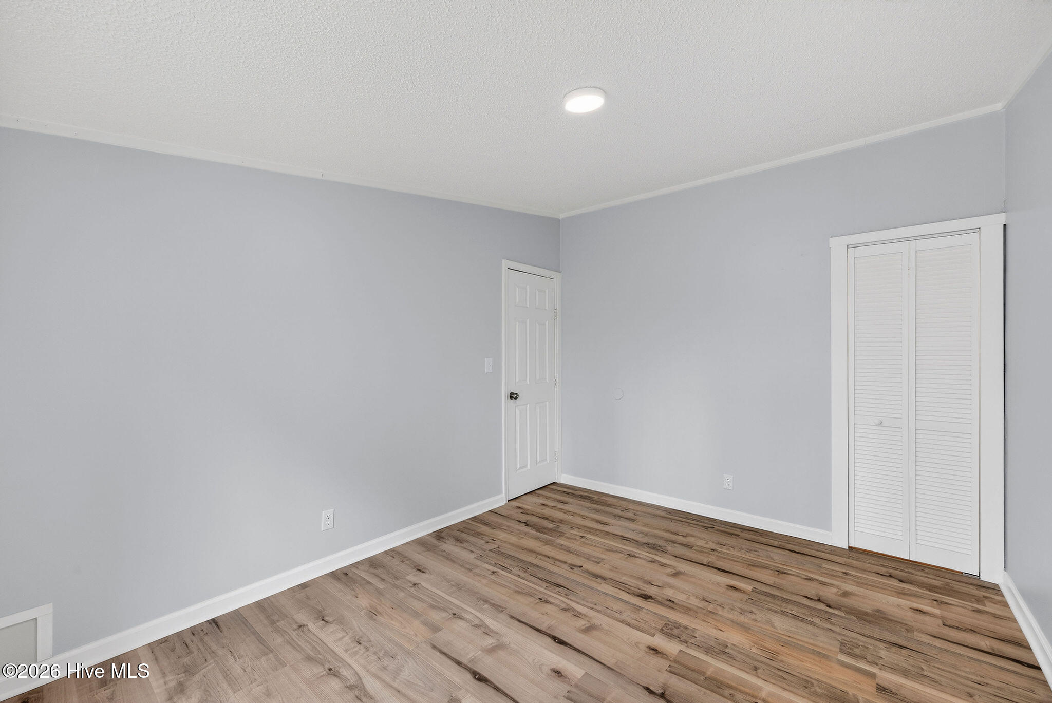 100556800 | Photo 16