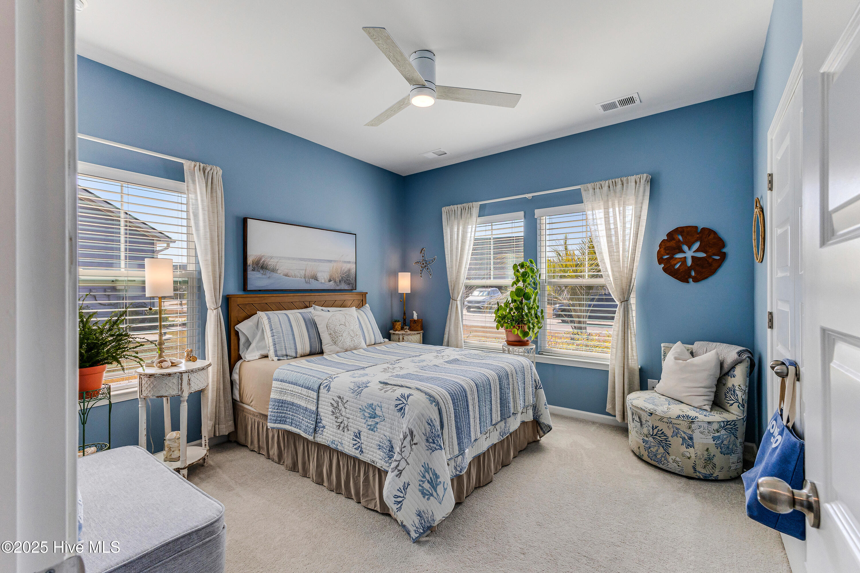 100542880 | Photo 29