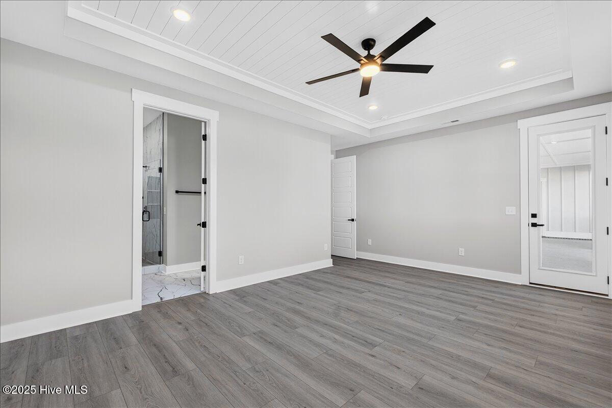 100541548 | Photo 31