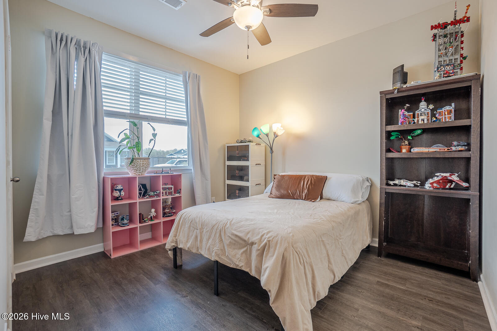 100564968 | Photo 34