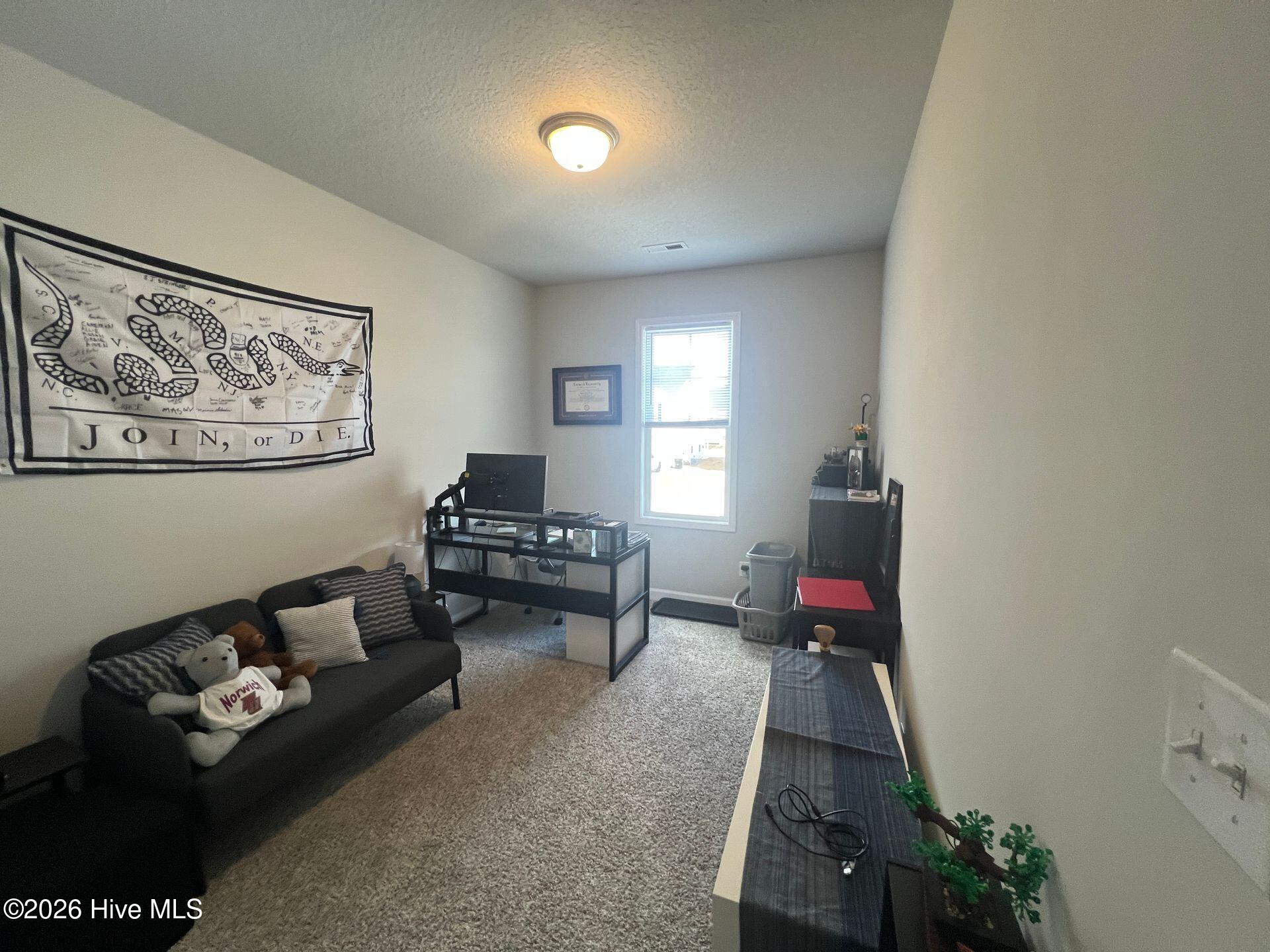 100560818 | Photo 18