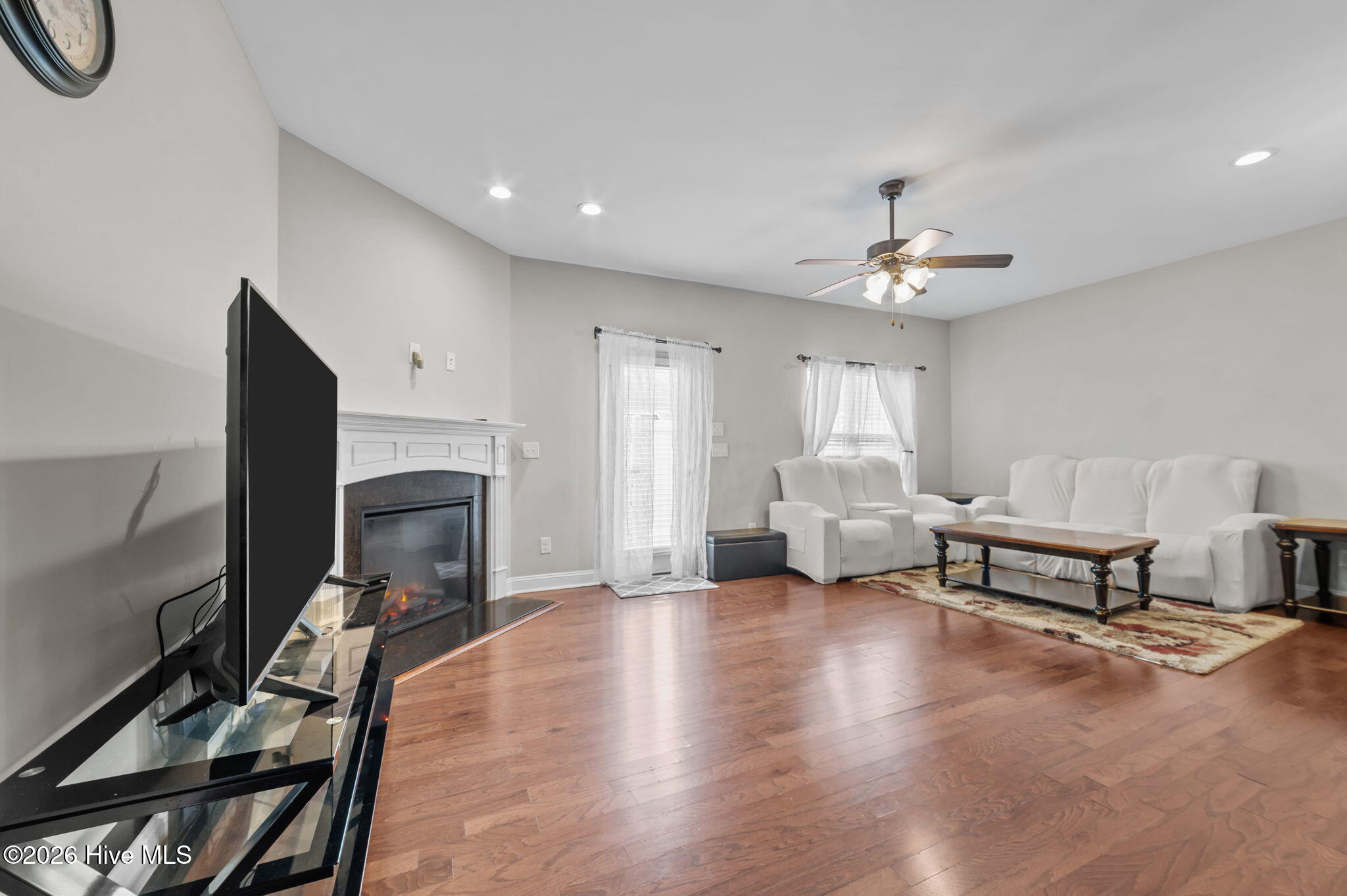 23-web-or-mls-LHV_8078