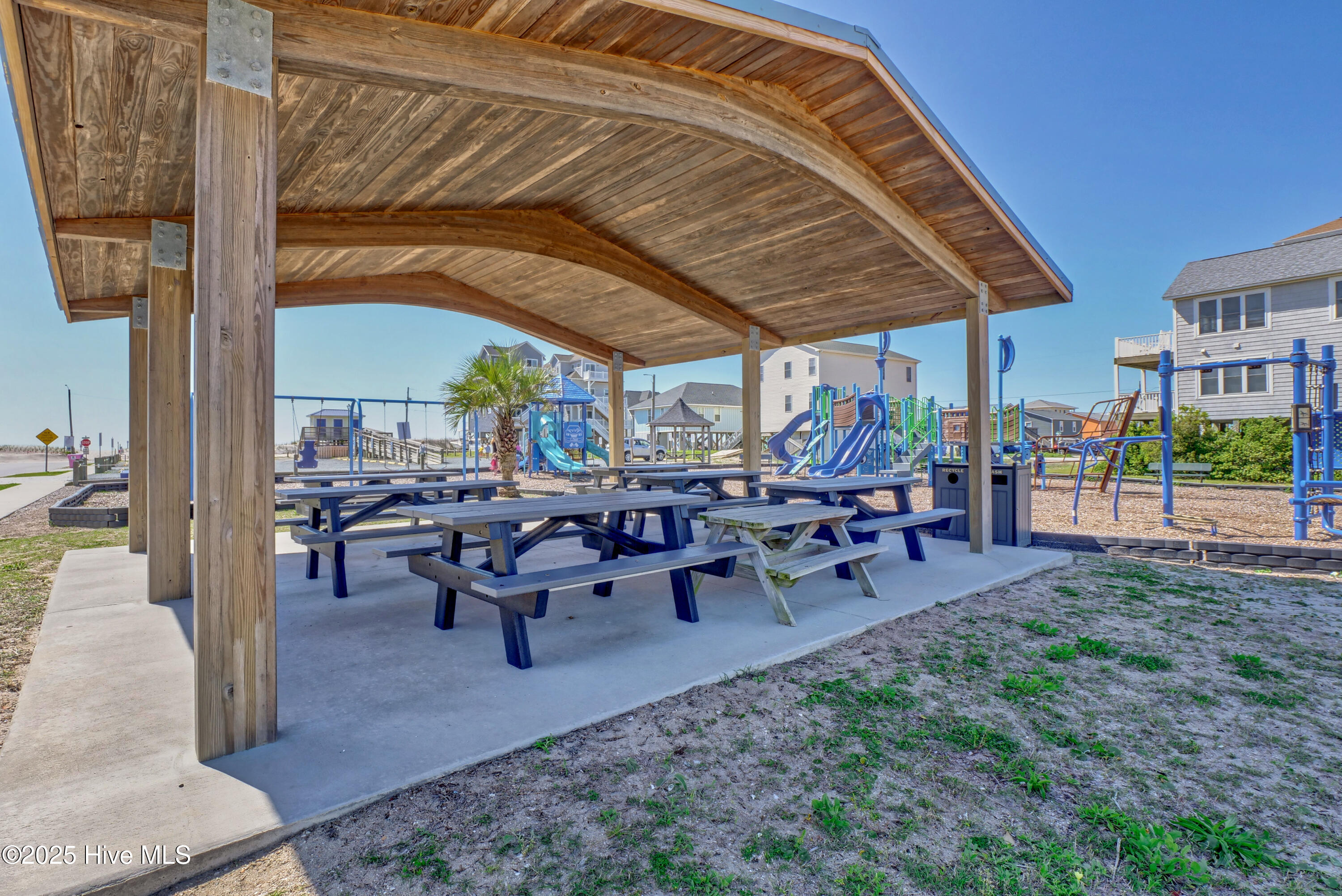 100508177 | Photo 52