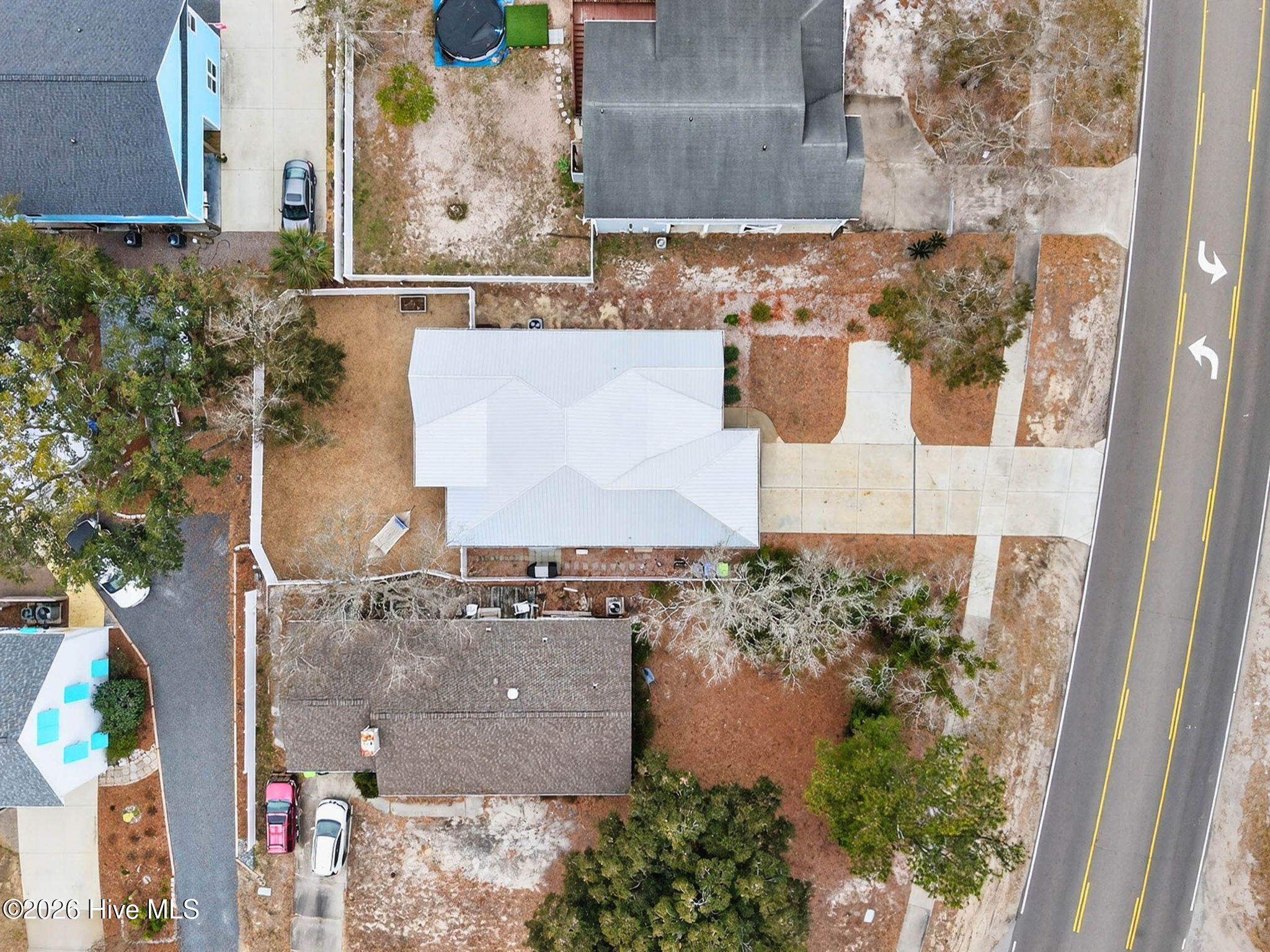 100557627 | Photo 40