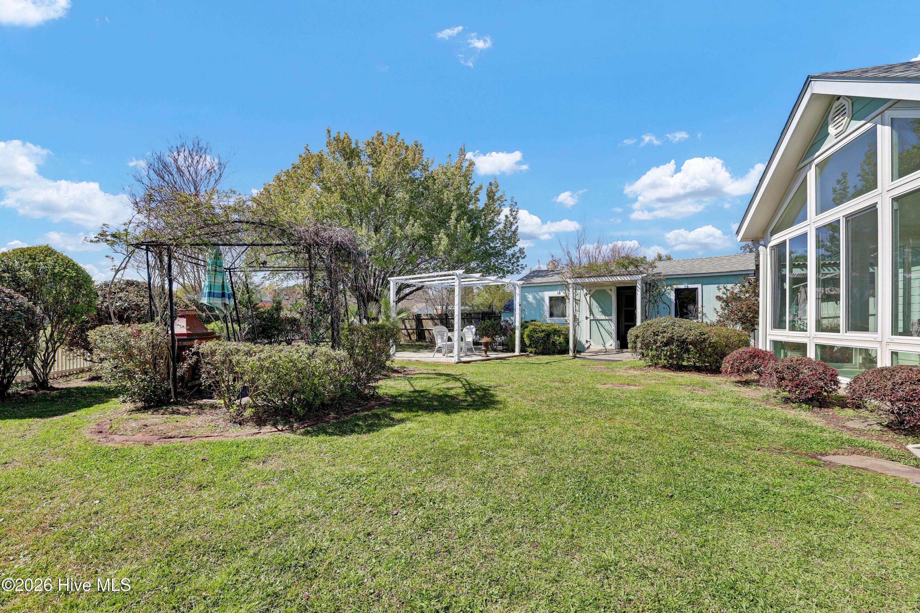 100562291 | Photo 24