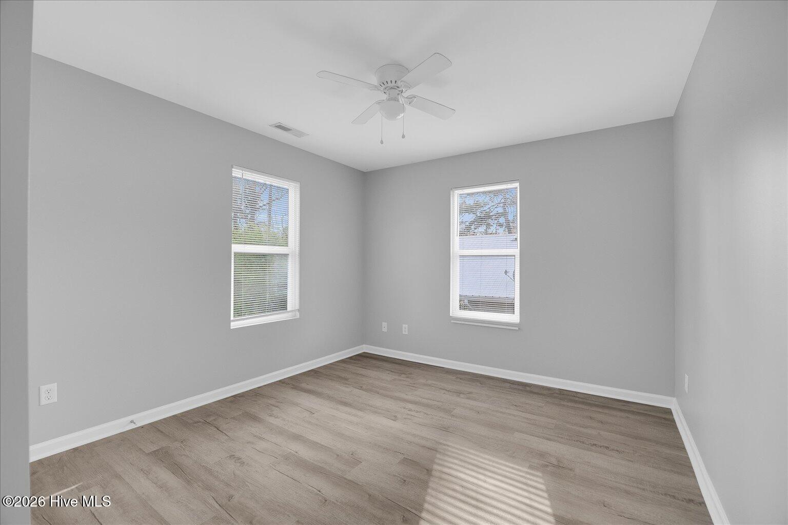 100560546 | Photo 41