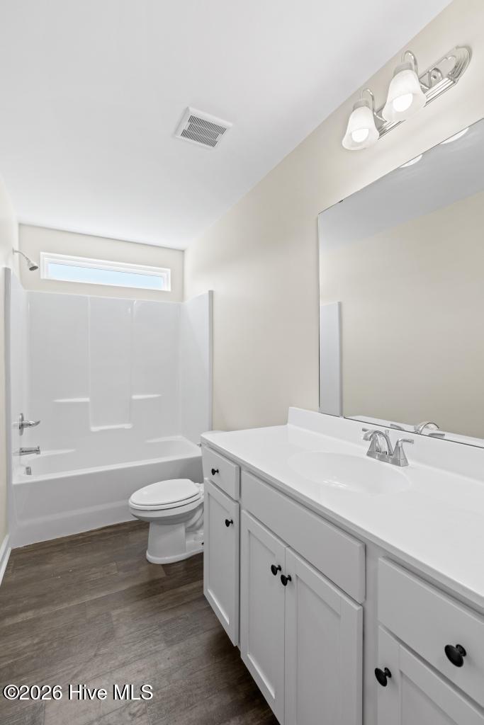 100567312 | Photo 22