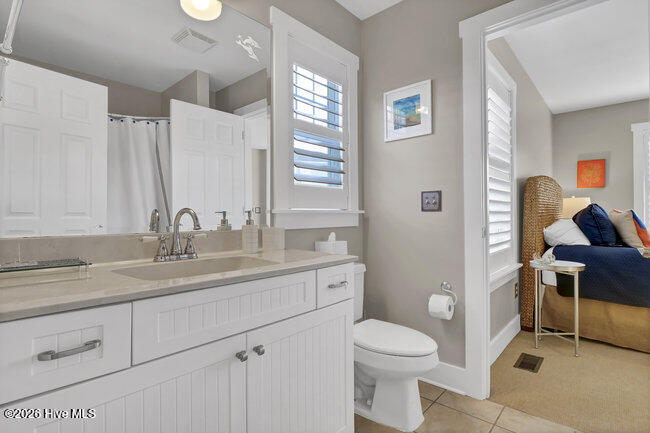 100552893 | Photo 49