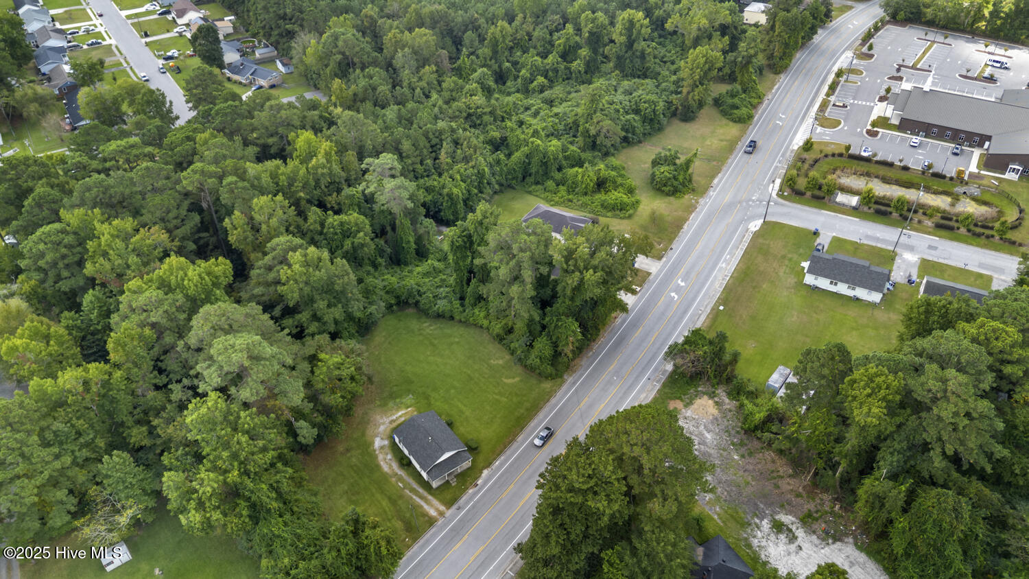 100533503 | Photo 16