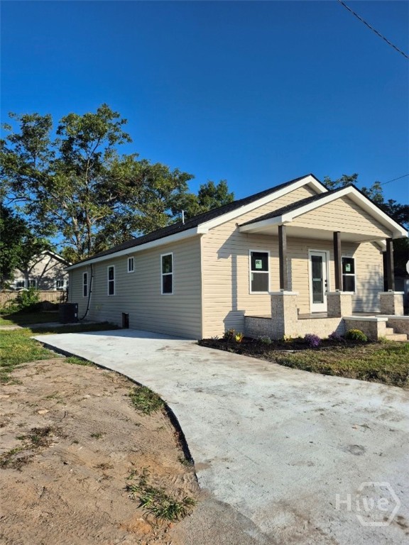 Photo 2 of Single family home for sale at 207 Cleland Ave, Savannah, GA 31415 | MLS# SA364737 | Listing updated on 2026-09-21