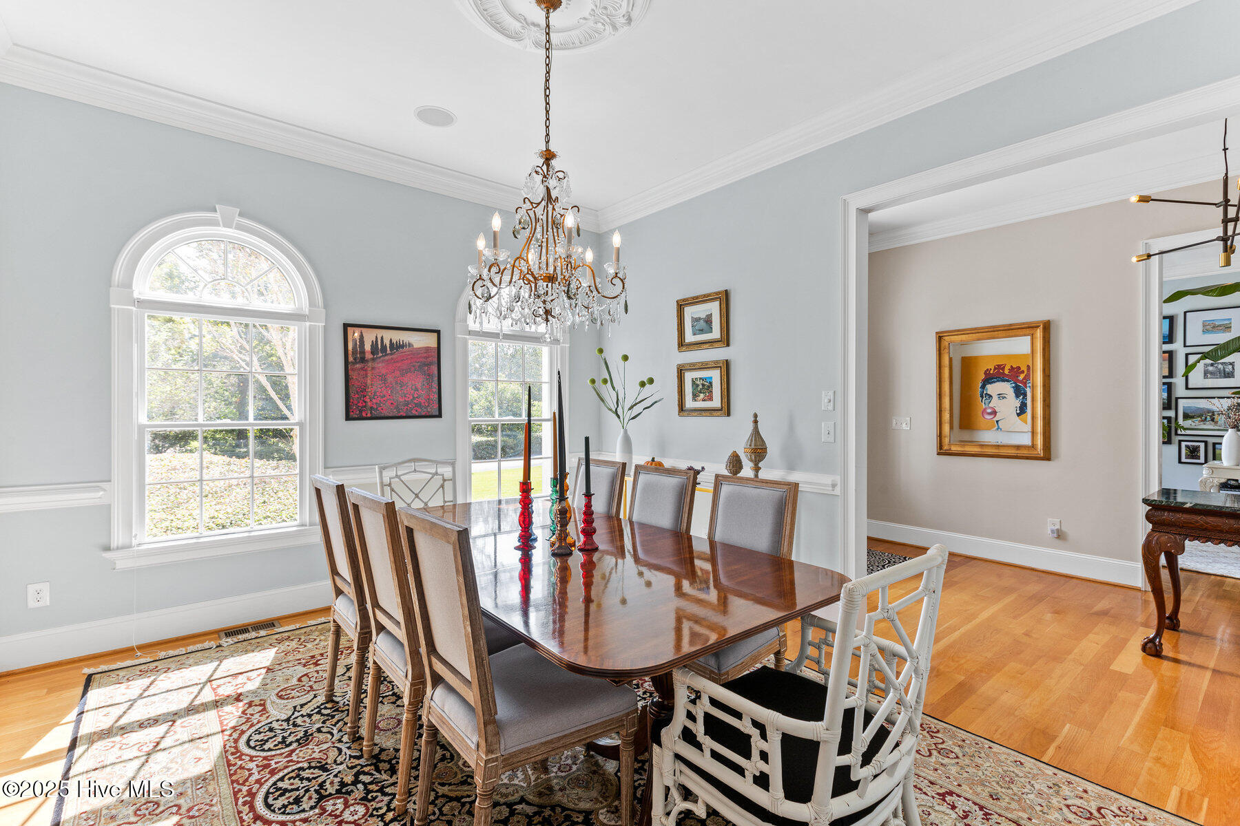 100535740 | Photo 25