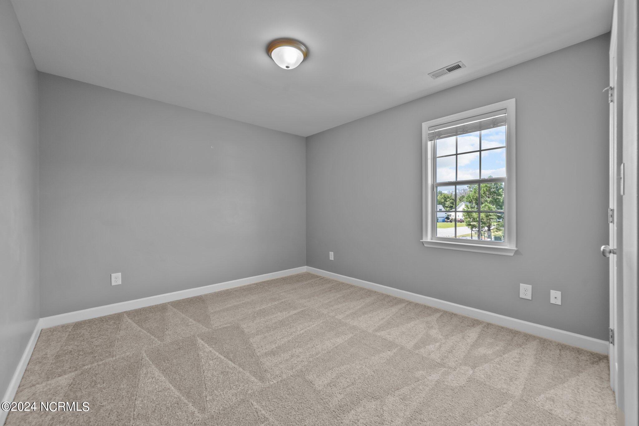 210 Wedgefield Circle,Maple Hill