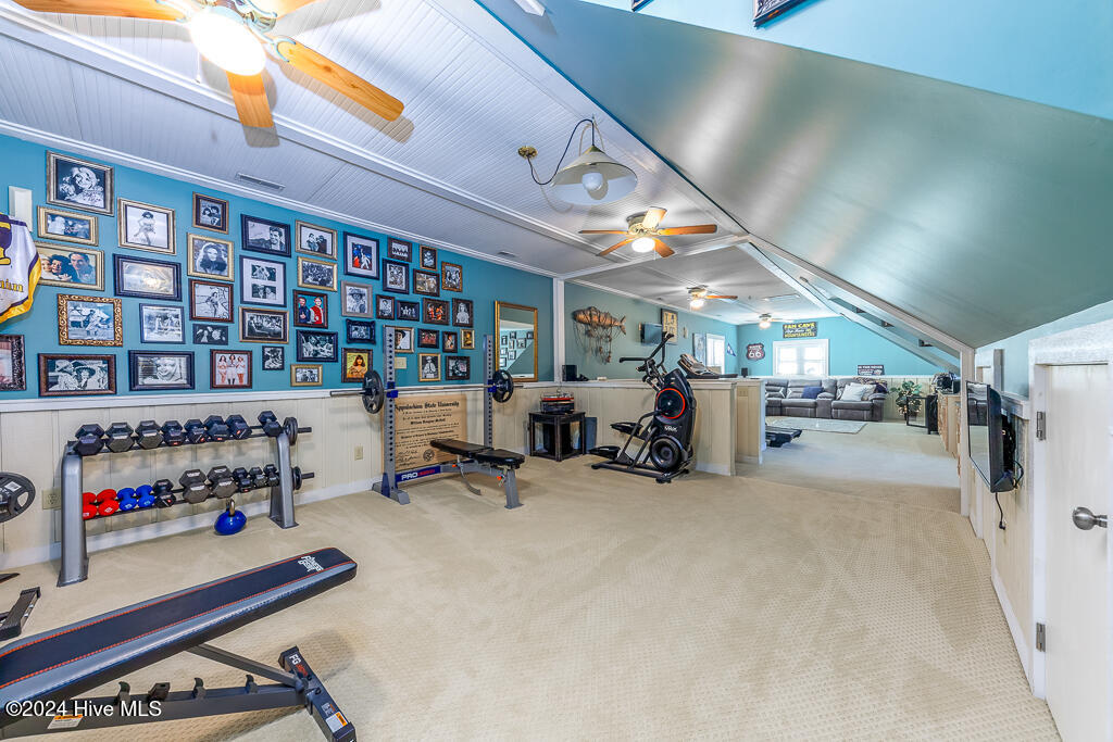 121 Harbour Drive,Hubert