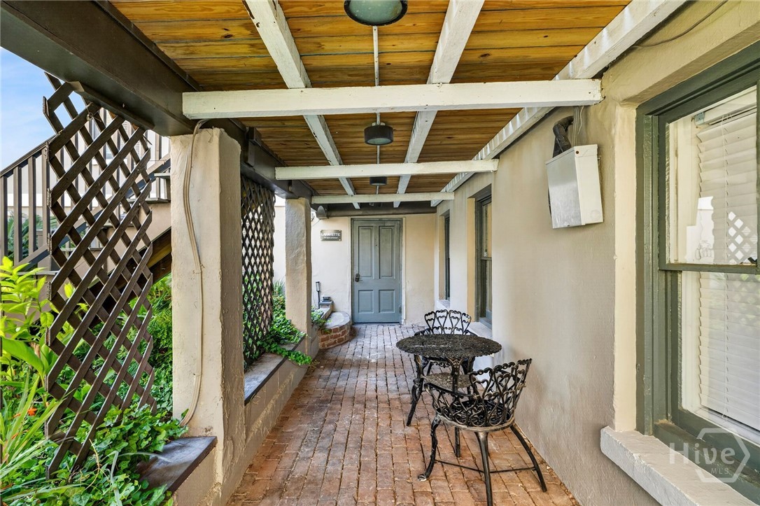 Lafayette – Back Garden Level 1BR
