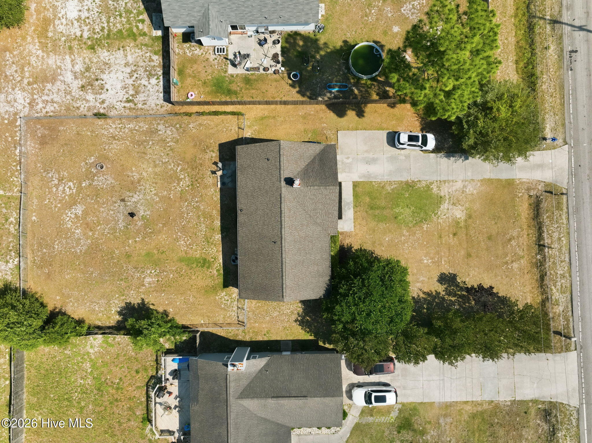 100586137 | Photo 19