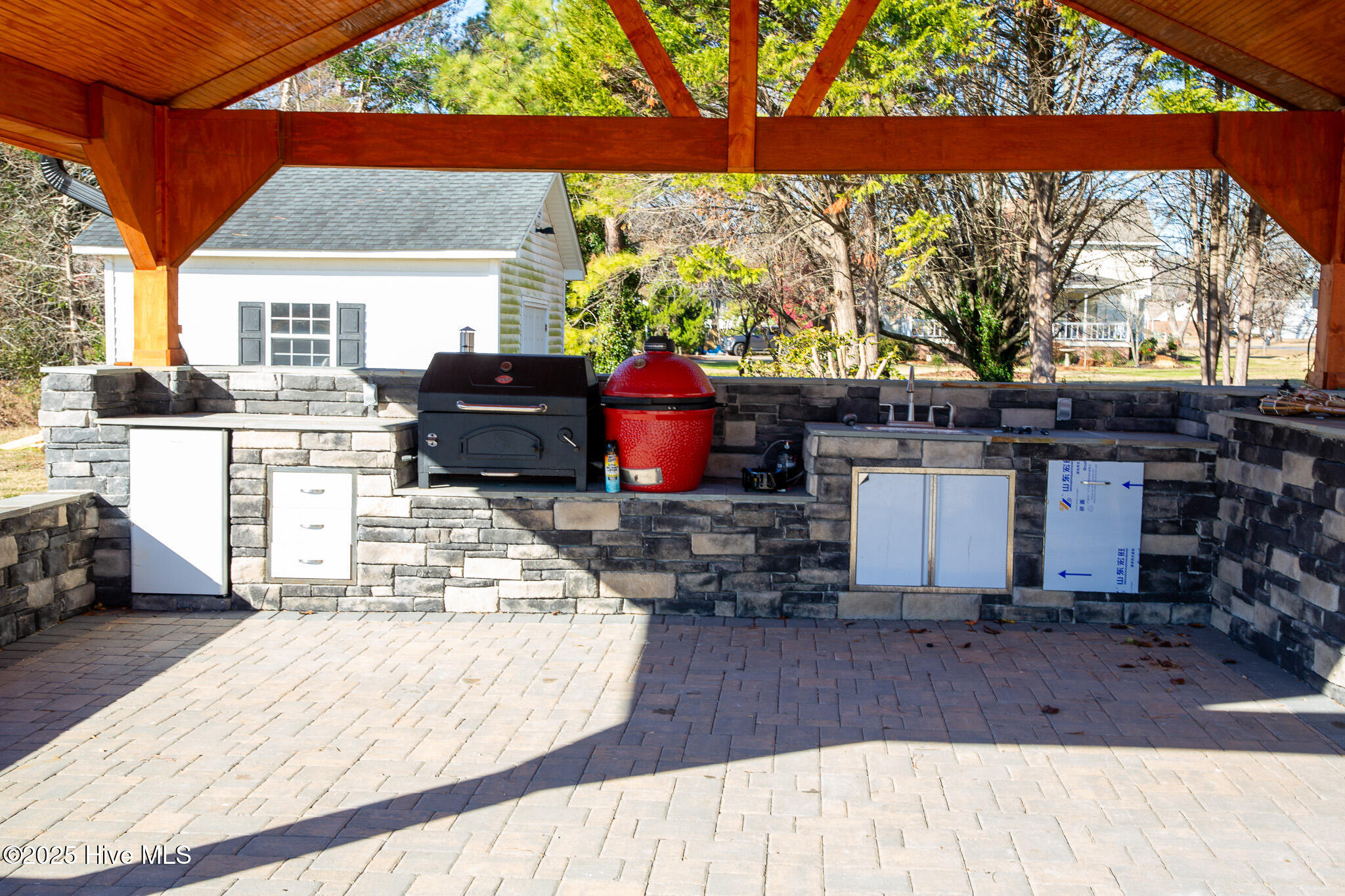 100546342 | Photo 41