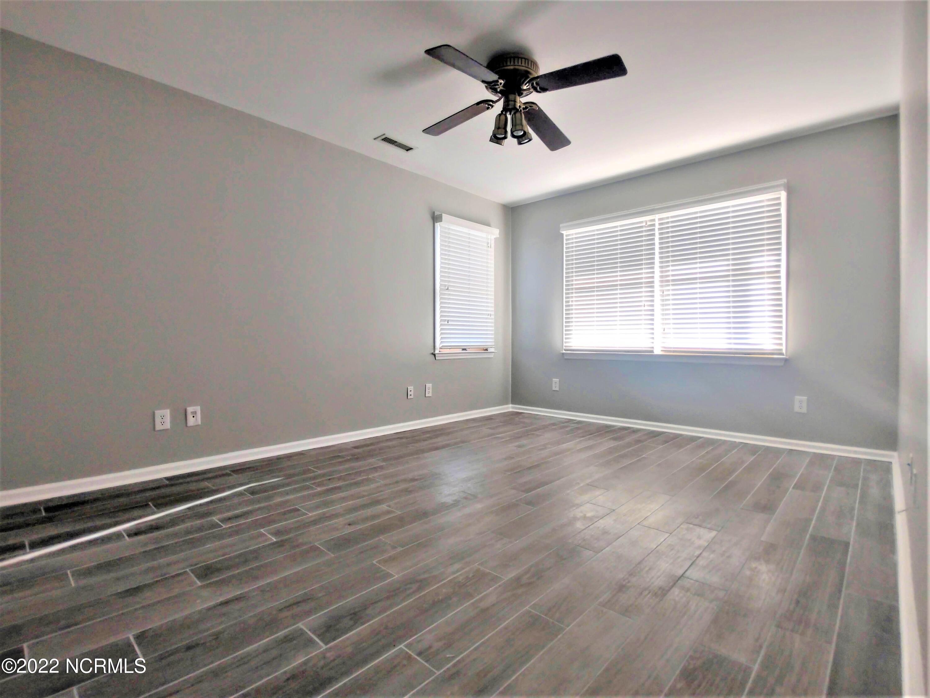 100546832 | Photo 26