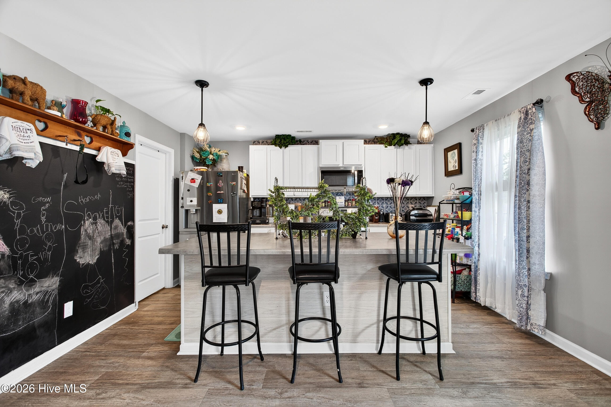 100566530 | Photo 37