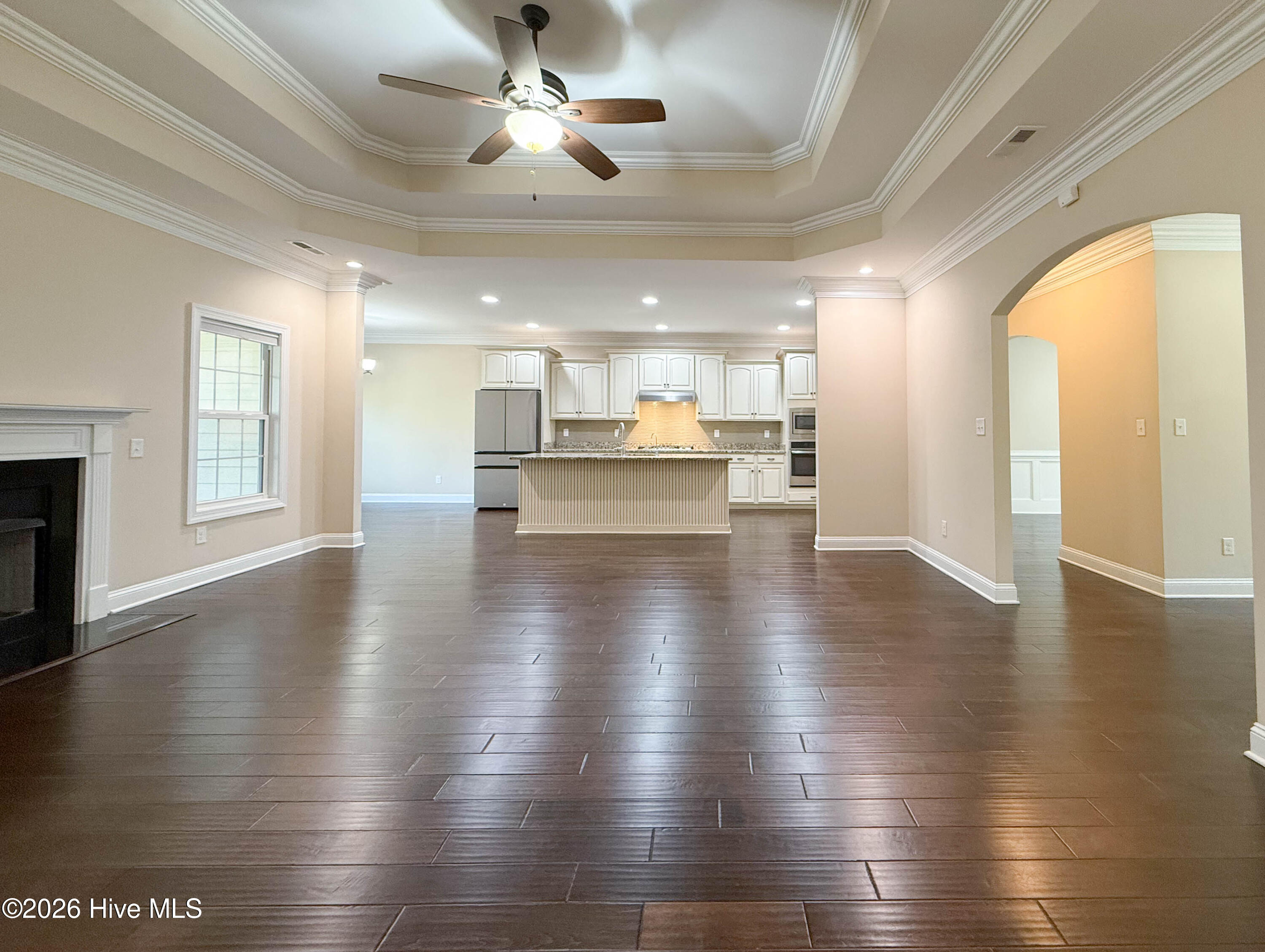 100550351 | Photo 15